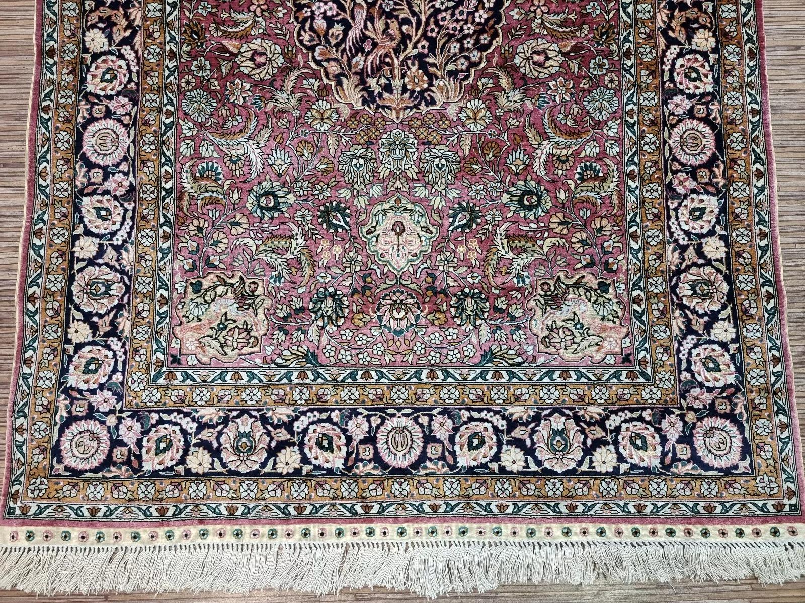 Handmade Vintage Chinese Qum Silk Rug 3' x 4.5', 1990s - 1D130 In Good Condition For Sale In Bordeaux, FR
