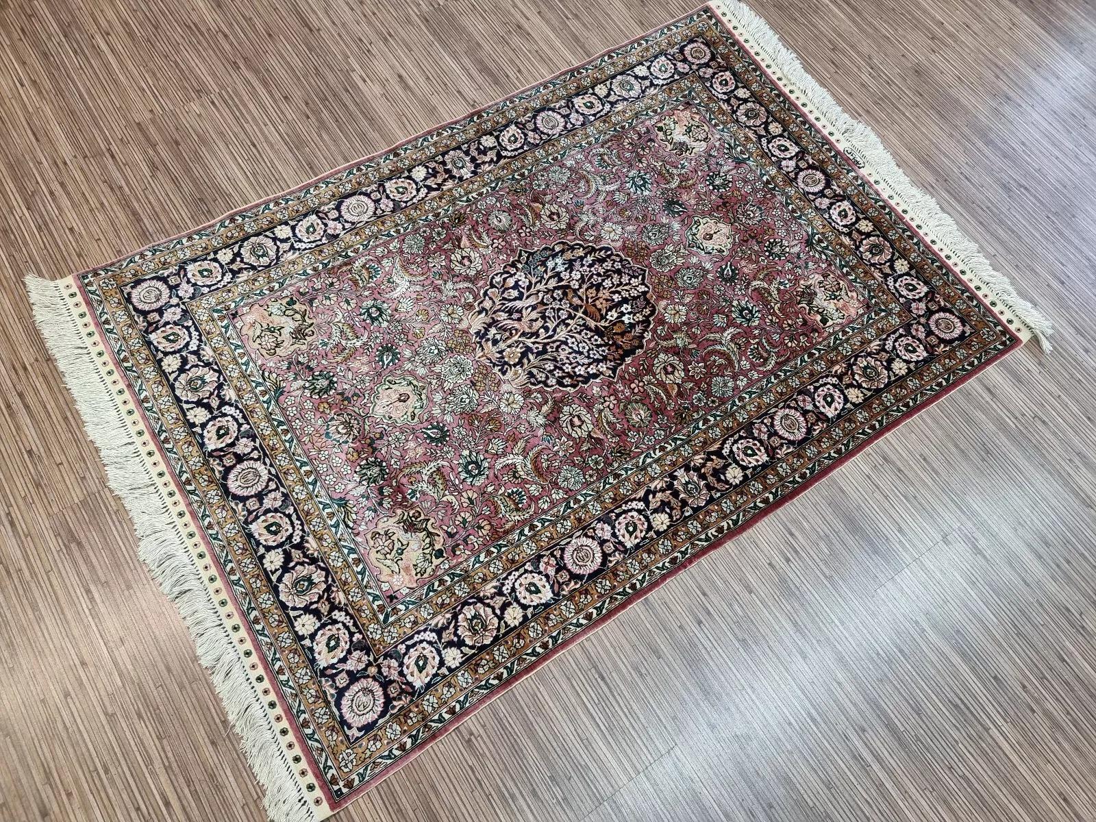 Handmade Vintage Chinese Qum Silk Rug 3' x 4.5', 1990s - 1D130 For Sale 2