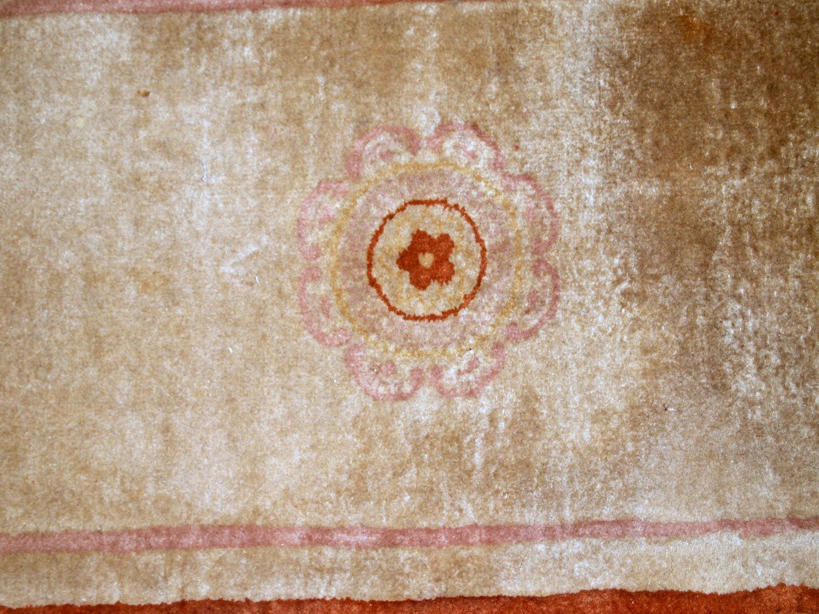 Handgefertigter chinesischer Vintage-Teppich:: 1970er Jahre:: 1B850 (Handgeknüpft) im Angebot