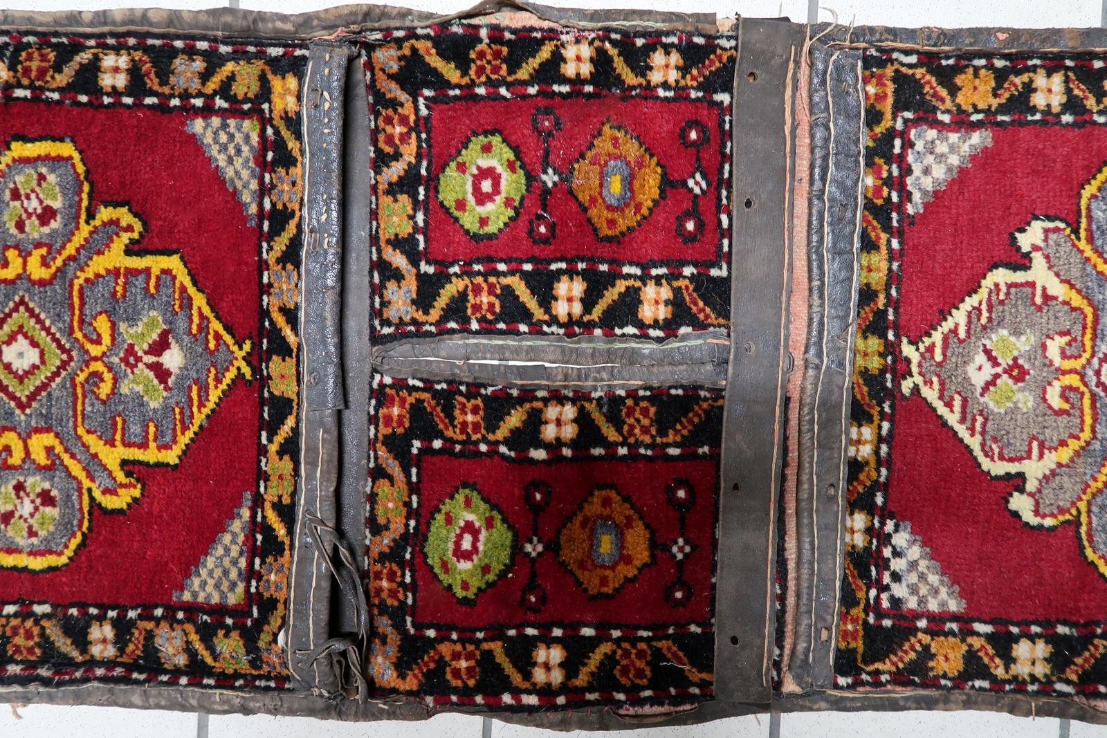 Francese Tappeto da collezione vintage fatto a mano con borsa da sella turca Yastik, anni '30 - 1C1190 in vendita