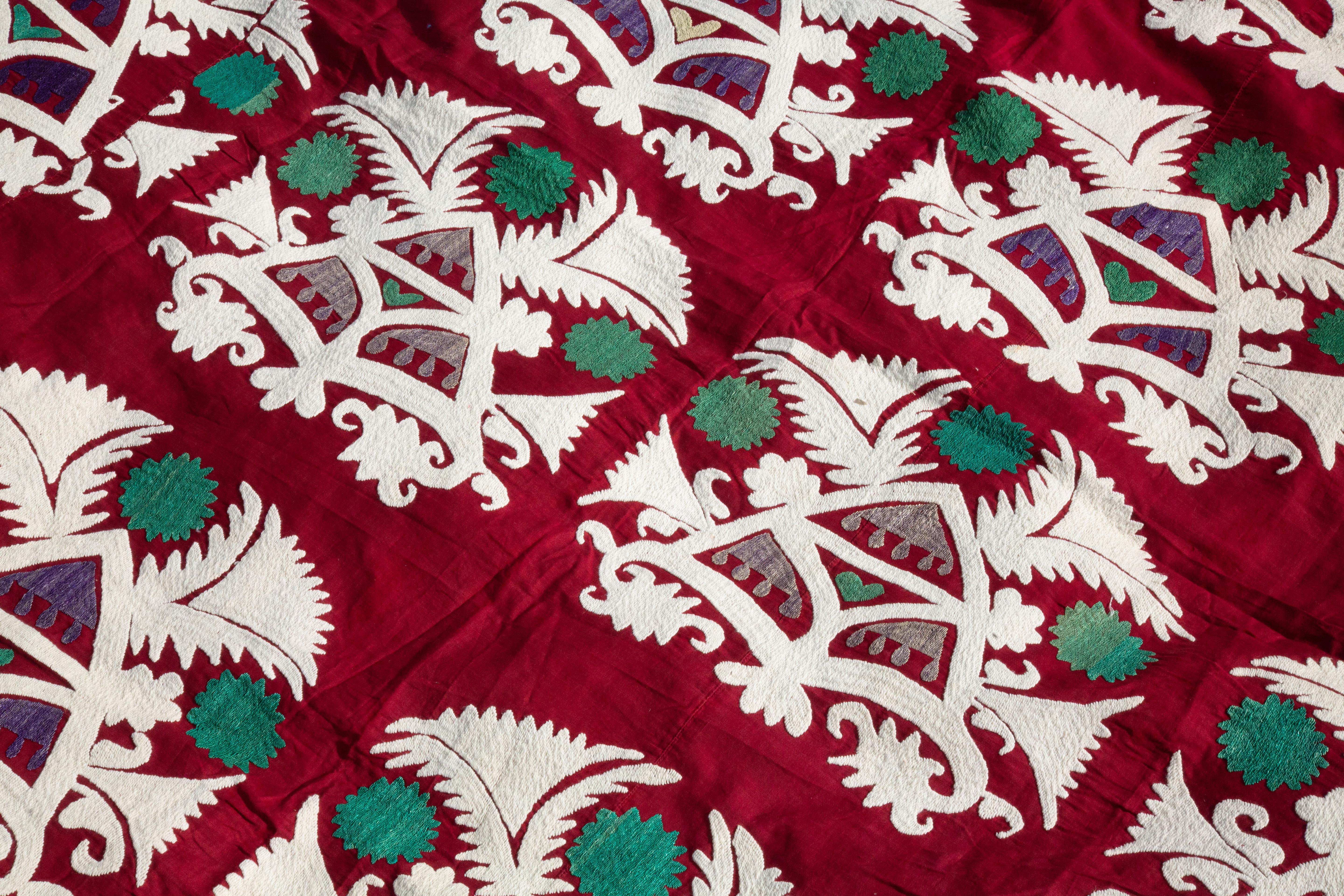 Handmade Vintage Cotton Suzani, Red, White, and Orange In Good Condition For Sale In New York, NY