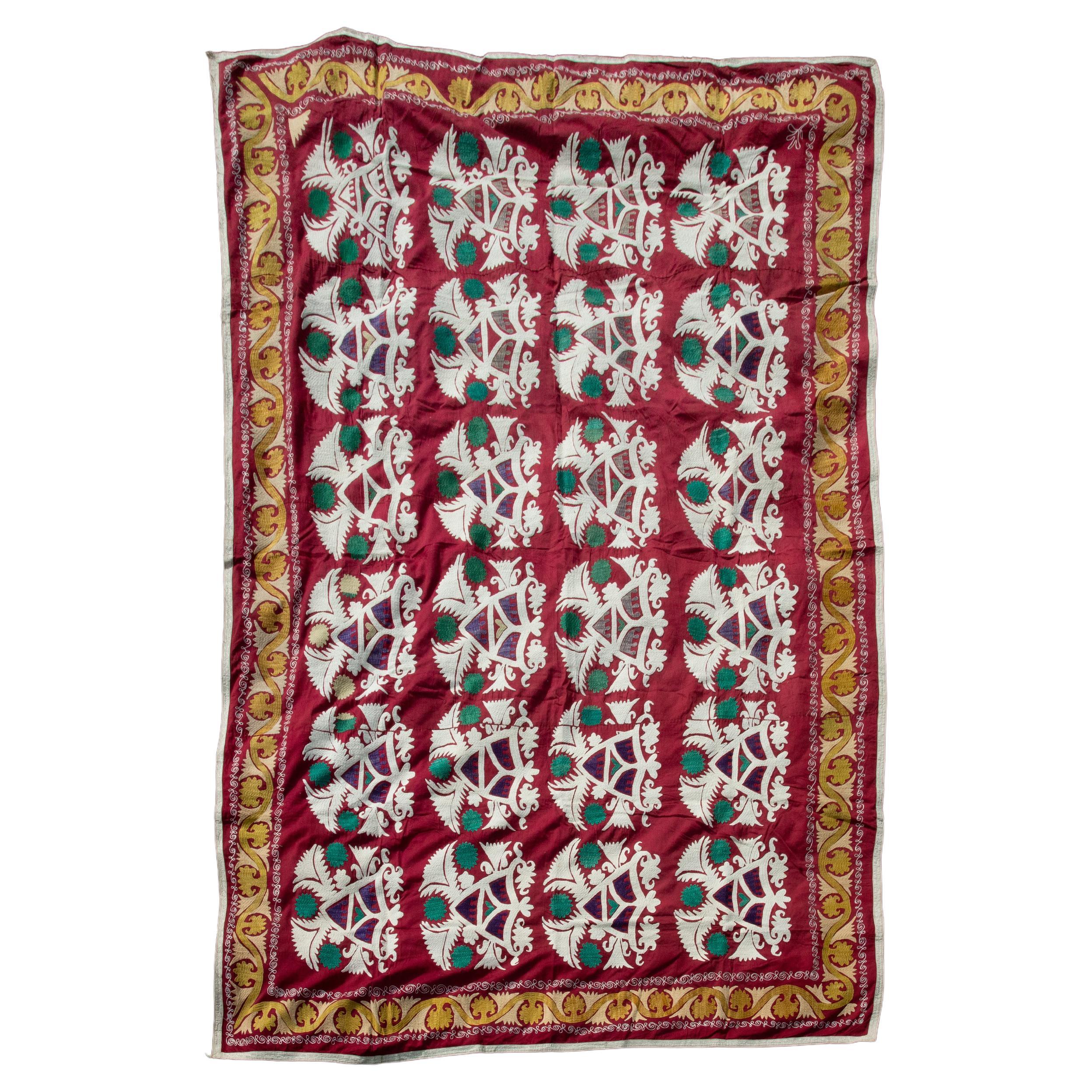 Handgefertigte Vintage Suzani-Baumwoll in Rot, Weiß und Orange 126" x 85" im Angebot