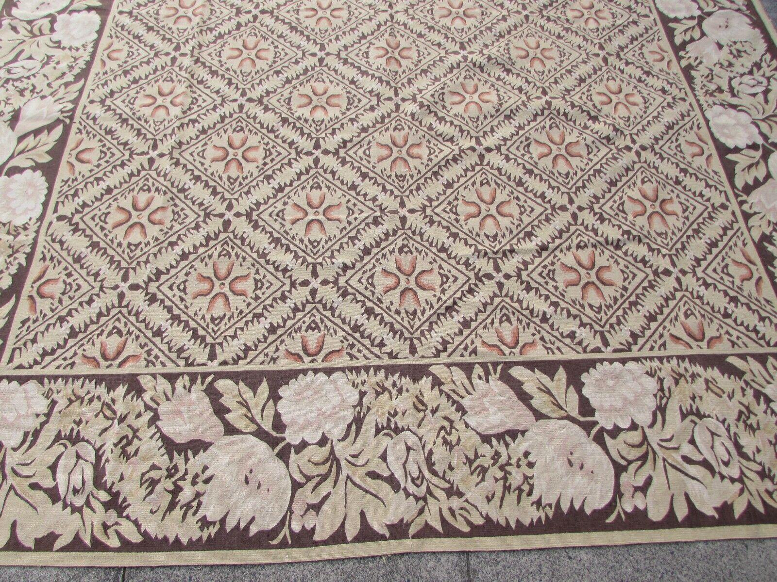 Handgefertigter französischer Aubusson Flachgewebe-Teppich im Vintage-Stil 7.9' x 9,8', 1970er Jahre, 1Q41 (Handgeknüpft) im Angebot