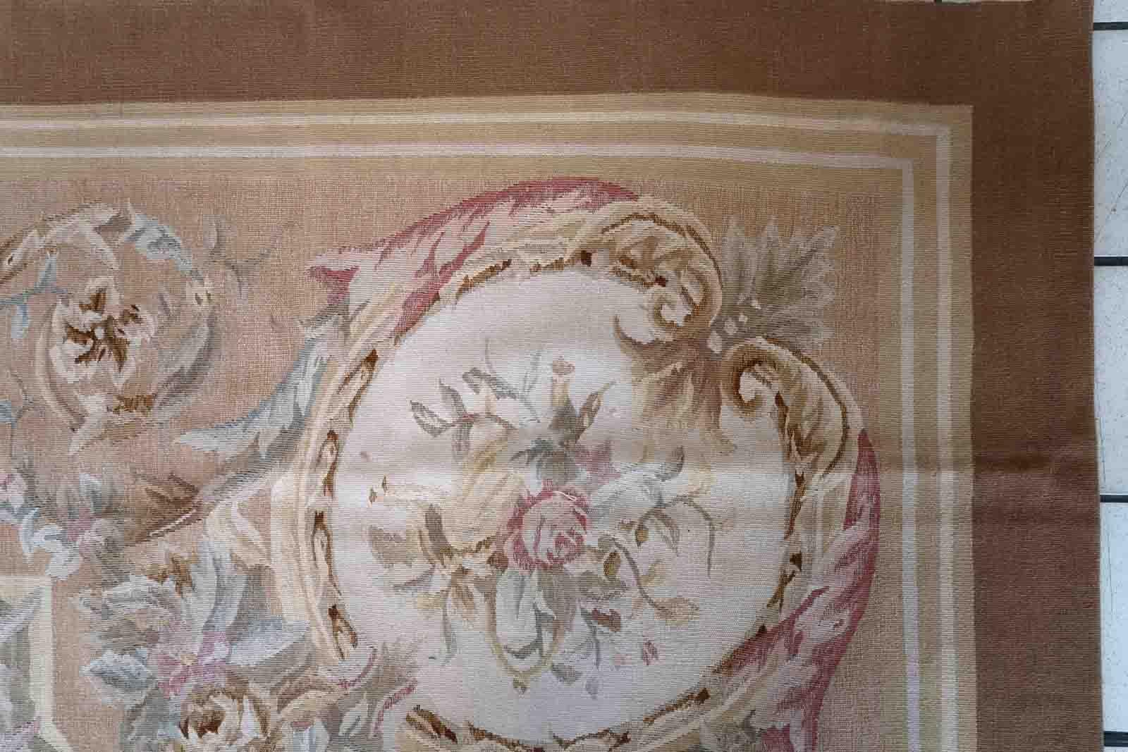 Tapis d'Aubusson français vintage fait à la main, années 1970, 1C838 en vente 5