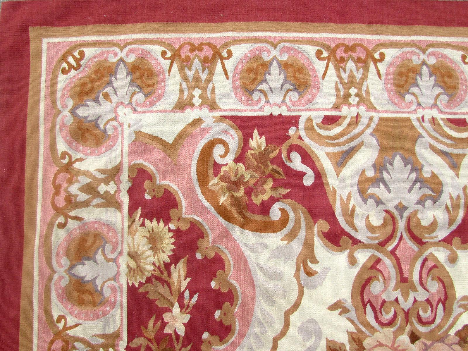 Handmade Vintage French Aubusson Rug, 1970s, 1Q0204 In Good Condition In Bordeaux, FR