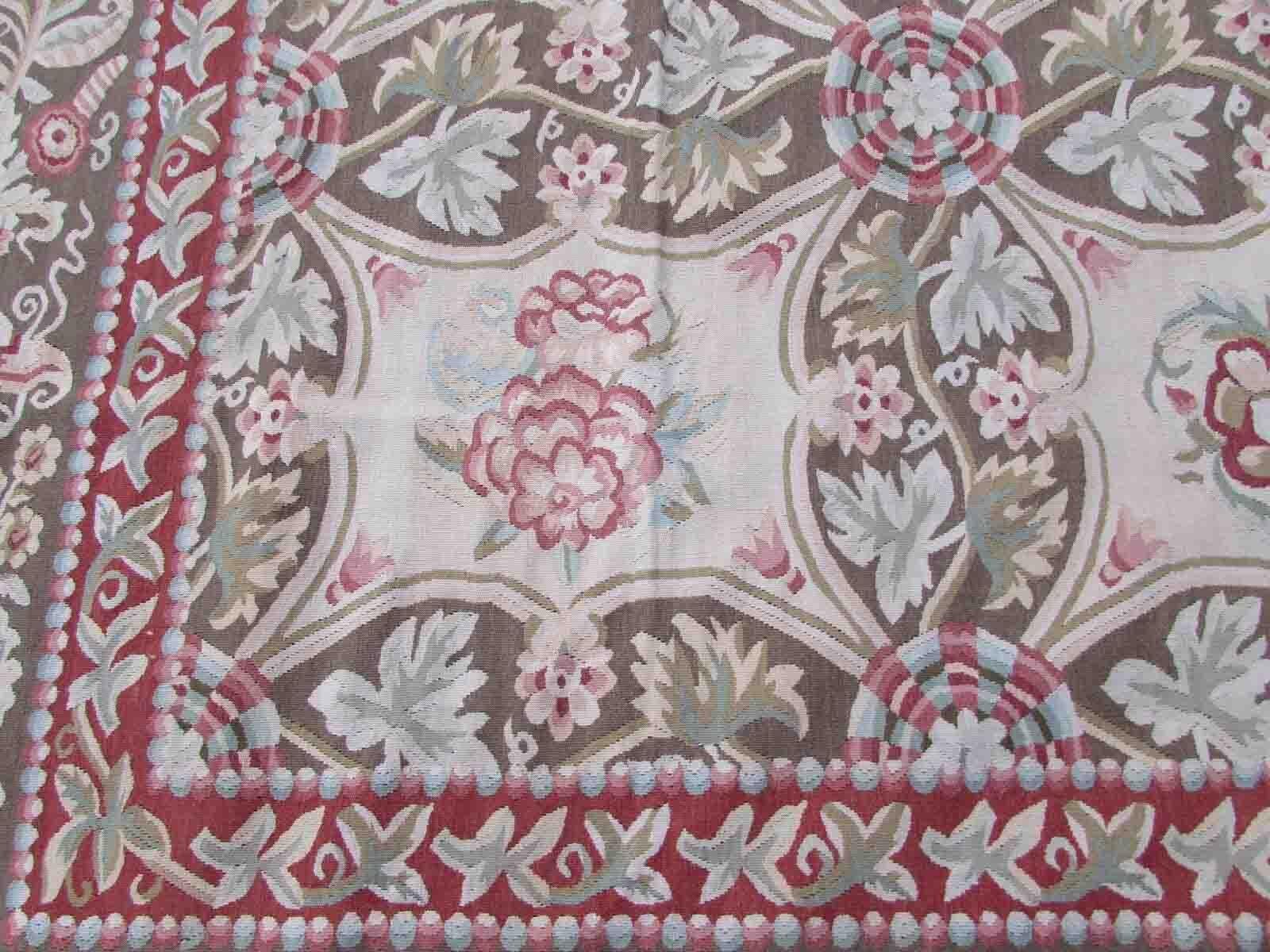 Handmade Vintage French Aubusson Rug, 1970s, 1Q07 For Sale 4