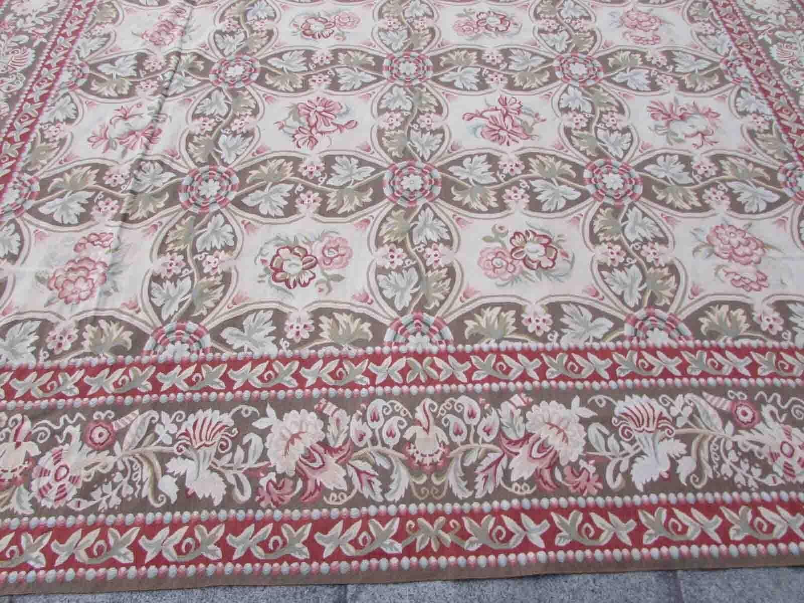 Handmade Vintage French Aubusson Rug, 1970s, 1Q07 In Good Condition For Sale In Bordeaux, FR
