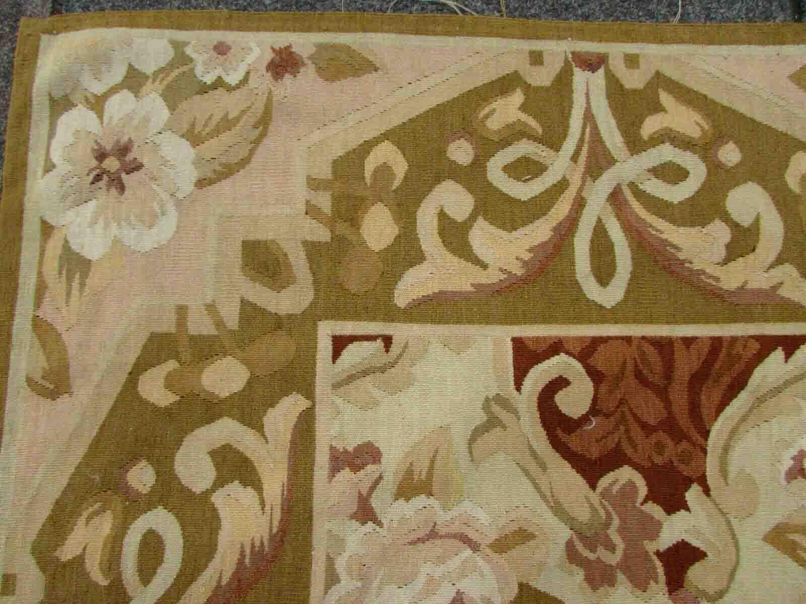 Handmade Vintage French Aubusson Rug, 1970s, 1Q23 For Sale 4