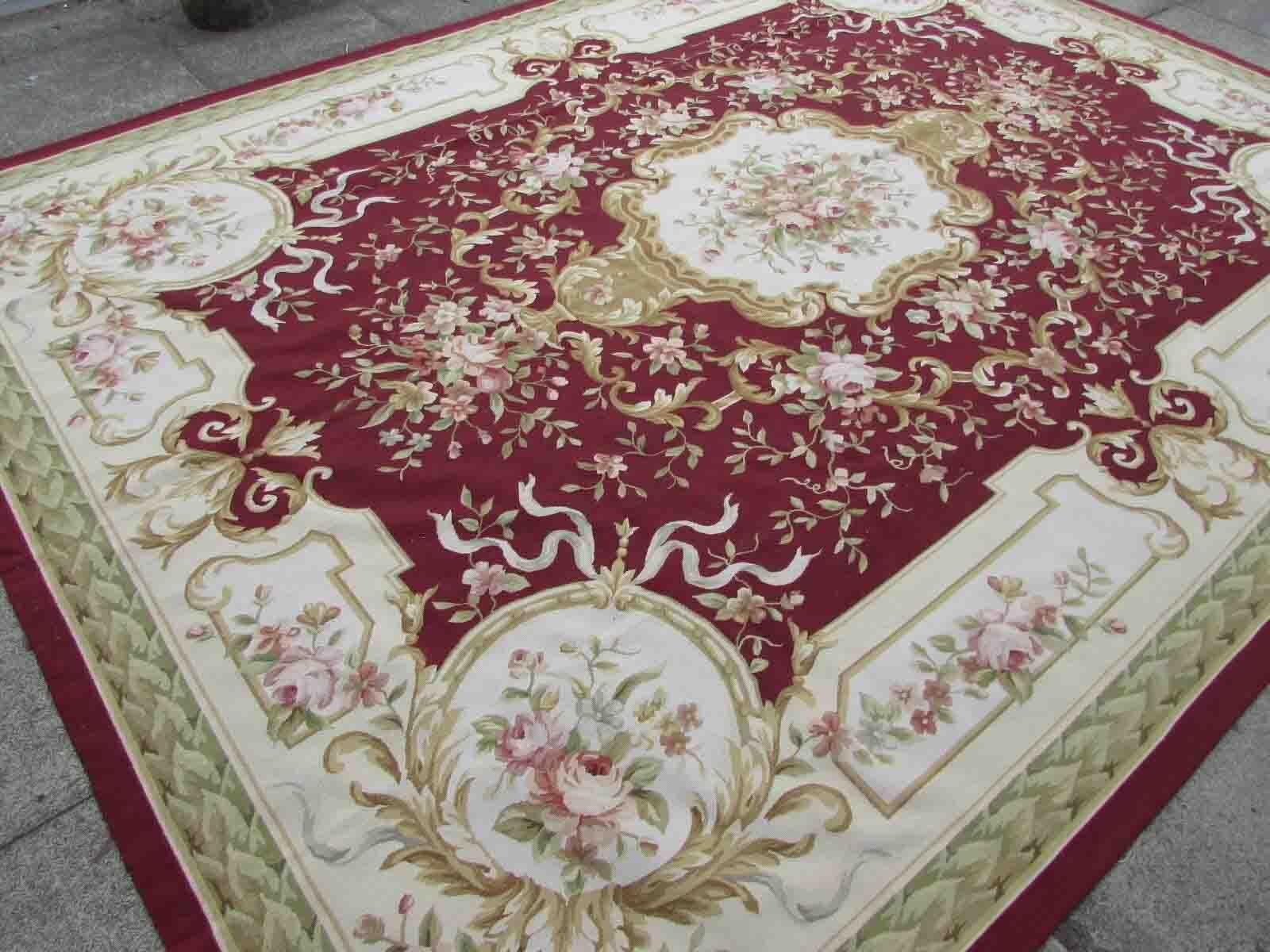 Handmade Vintage French Aubusson Rug, 1970s, 1Q29 For Sale 4