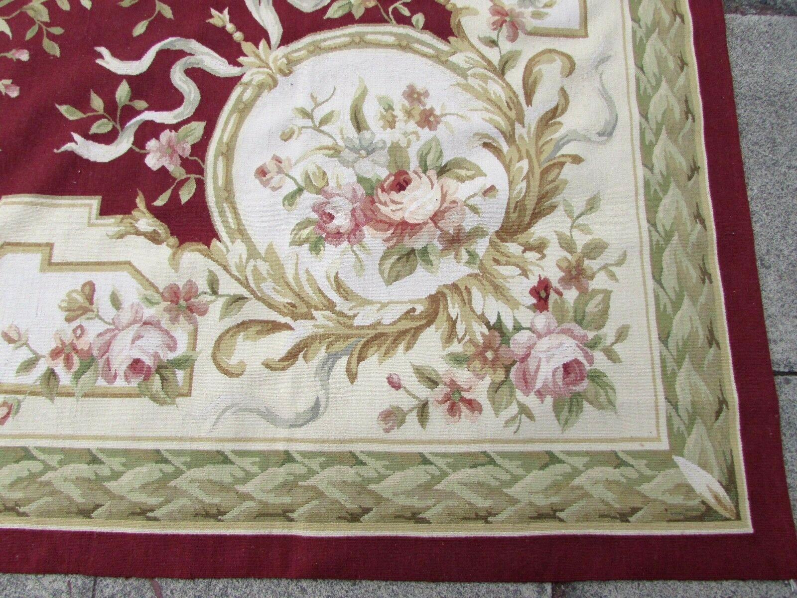 Handmade Vintage French Aubusson Rug, 1980s, 1Q0325 In Good Condition In Bordeaux, FR