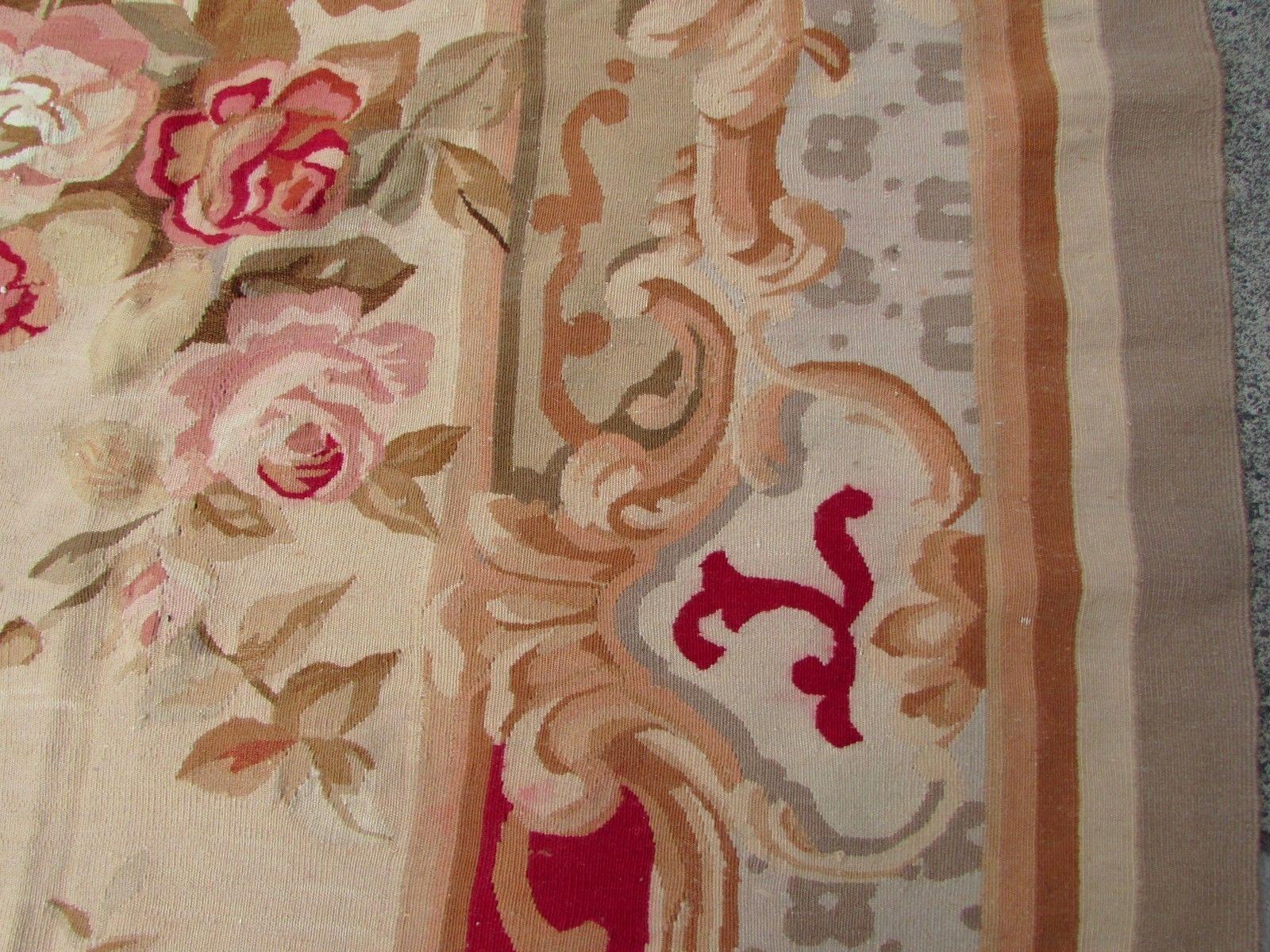 Handmade Vintage French Aubusson Rug, 1980s, 1Q0332 In Good Condition In Bordeaux, FR