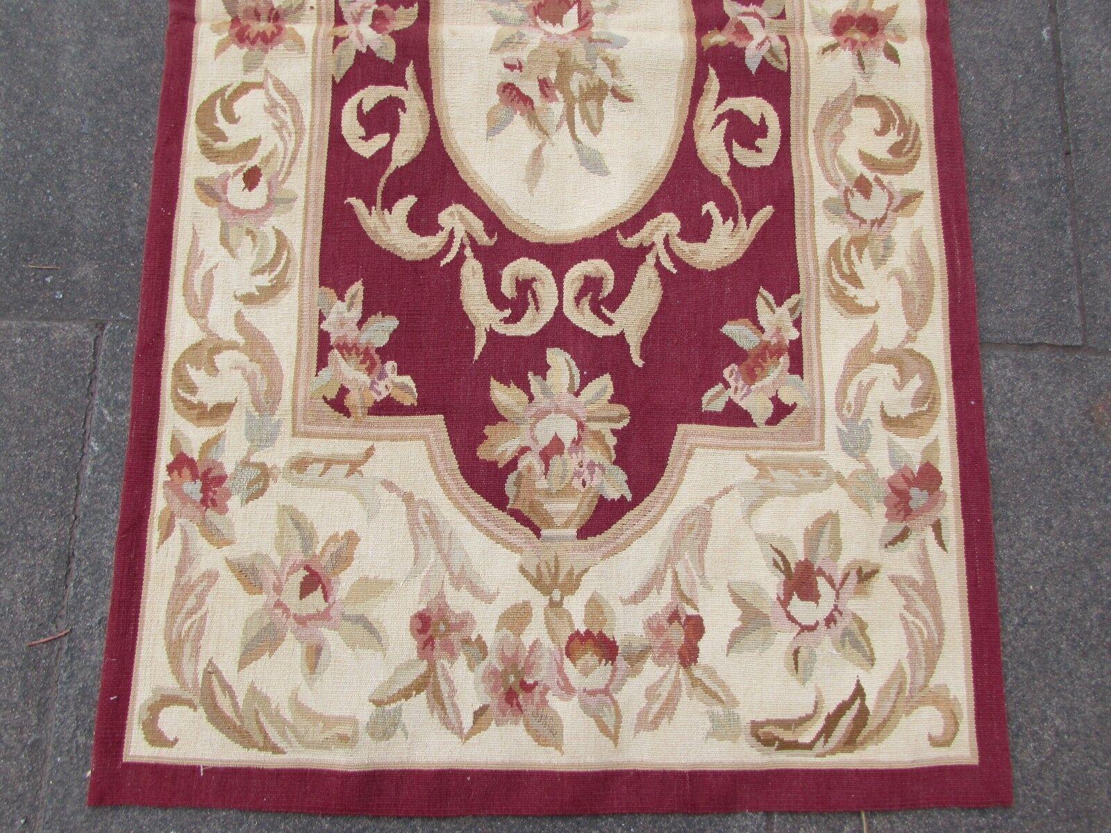 Handmade Vintage French Aubusson Rug 2.5' x 4.6', 1980s, 1Q45 In Good Condition For Sale In Bordeaux, FR