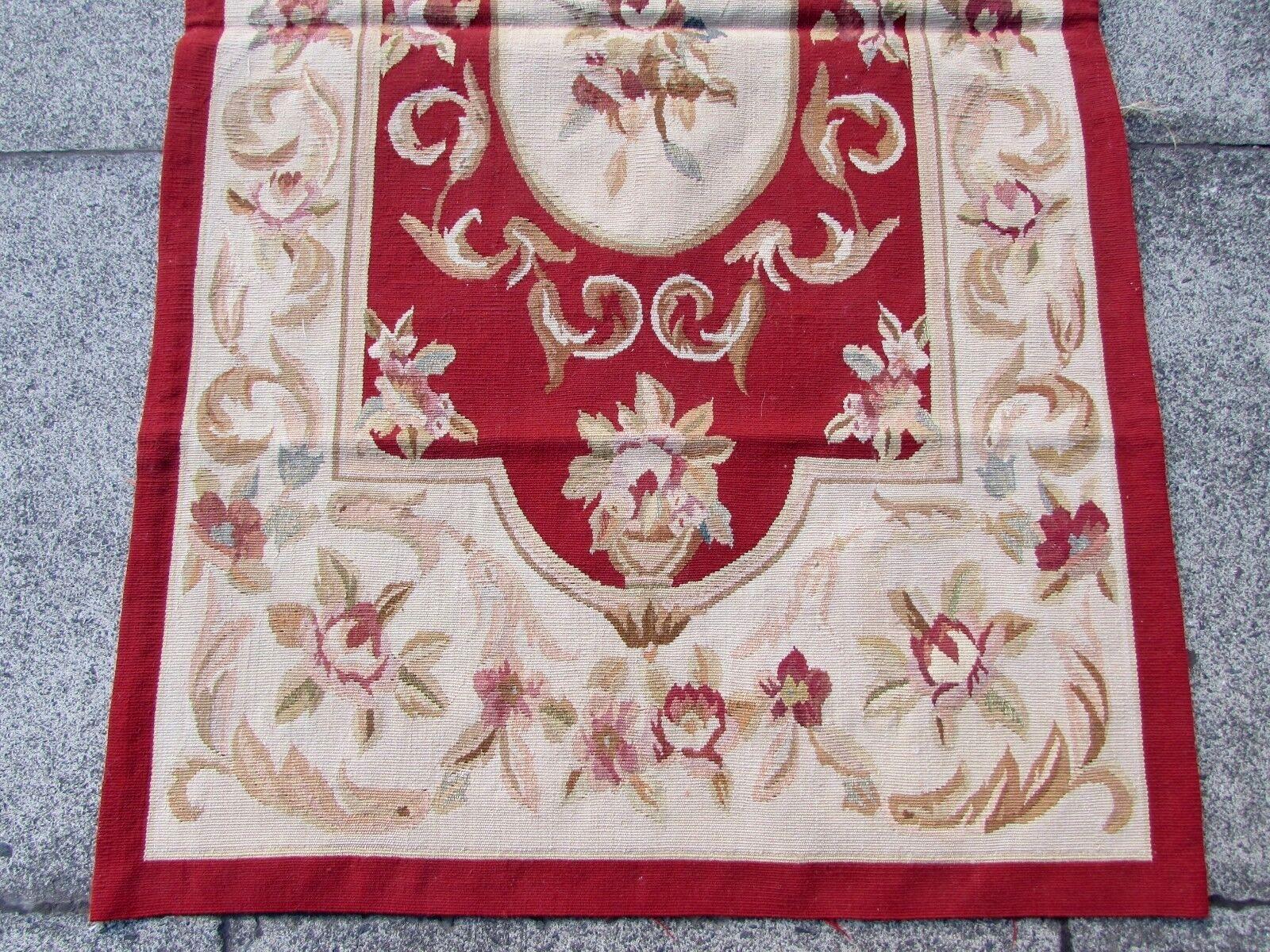 Handmade Vintage French Aubusson Rug 2.6' x 4.7', 1980s, 1Q38 In Good Condition For Sale In Bordeaux, FR