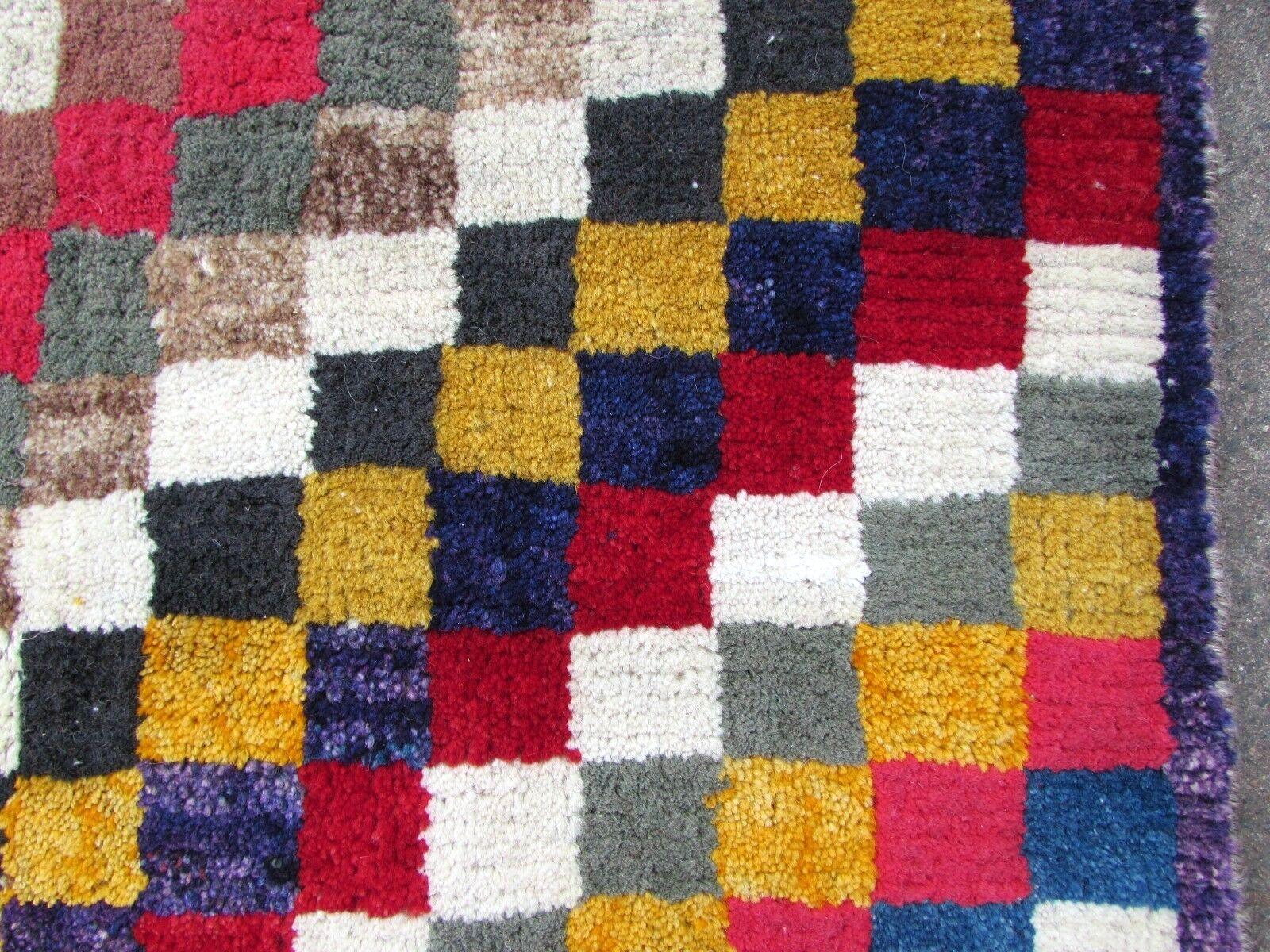Handmade Vintage Gabbeh Style Rug, 1970s, 1Q0256 In Good Condition In Bordeaux, FR