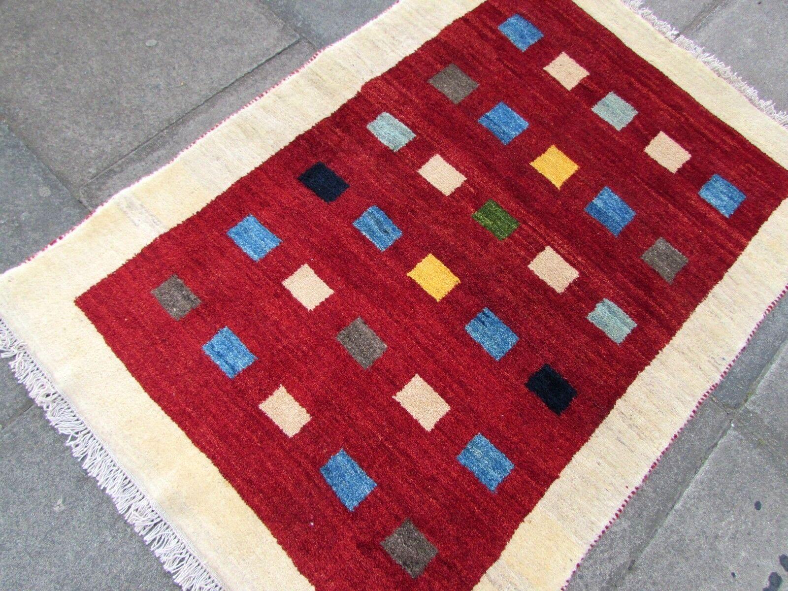 Handmade Vintage Gabbeh Style Rug, 1980s, 1Q0311 In Good Condition In Bordeaux, FR