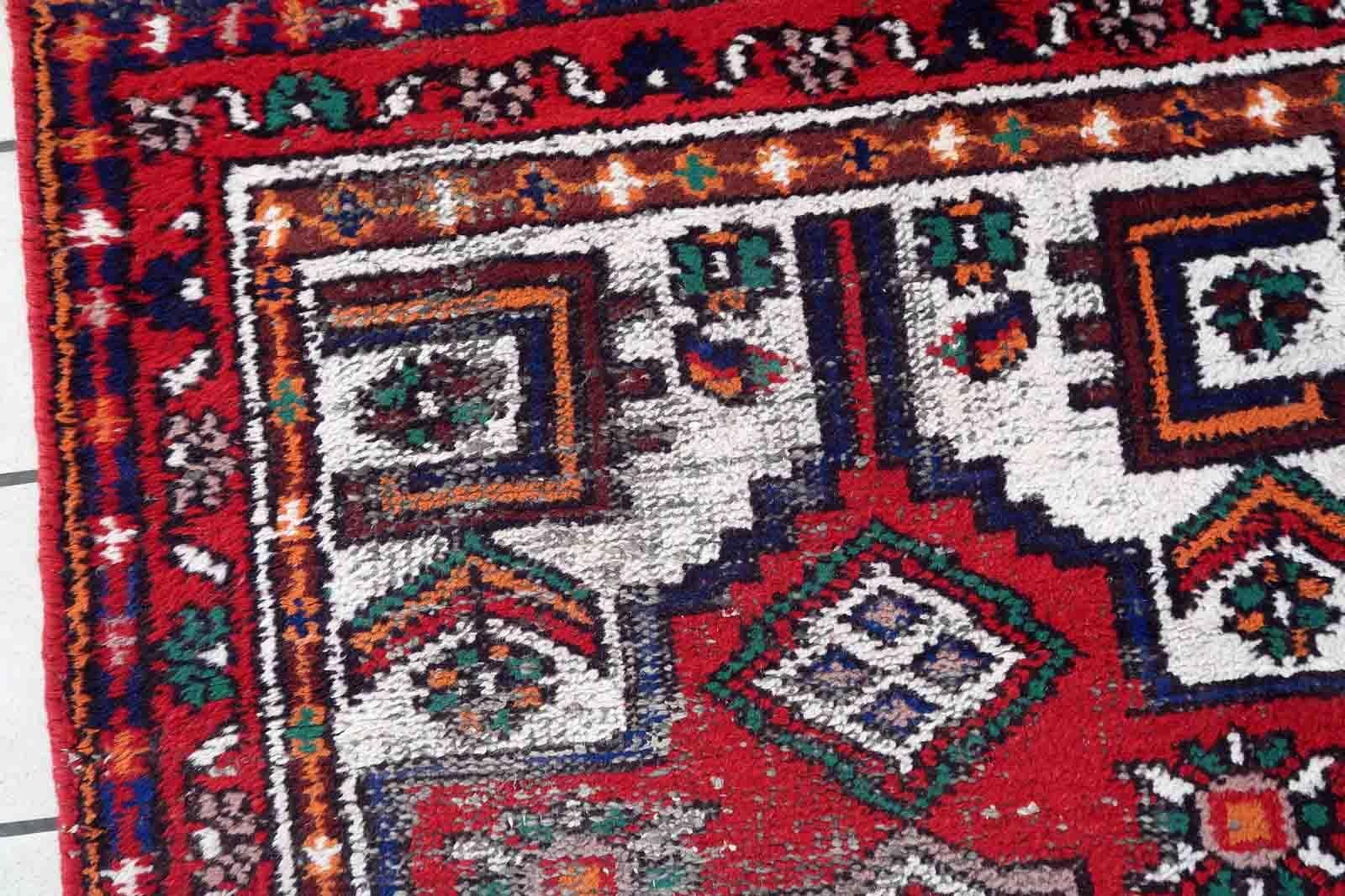 Handgefertigter Vintage-Teppich im Hamadan-Stil, 1970er Jahre, 1C1025 im Zustand „Starke Gebrauchsspuren“ im Angebot in Bordeaux, FR