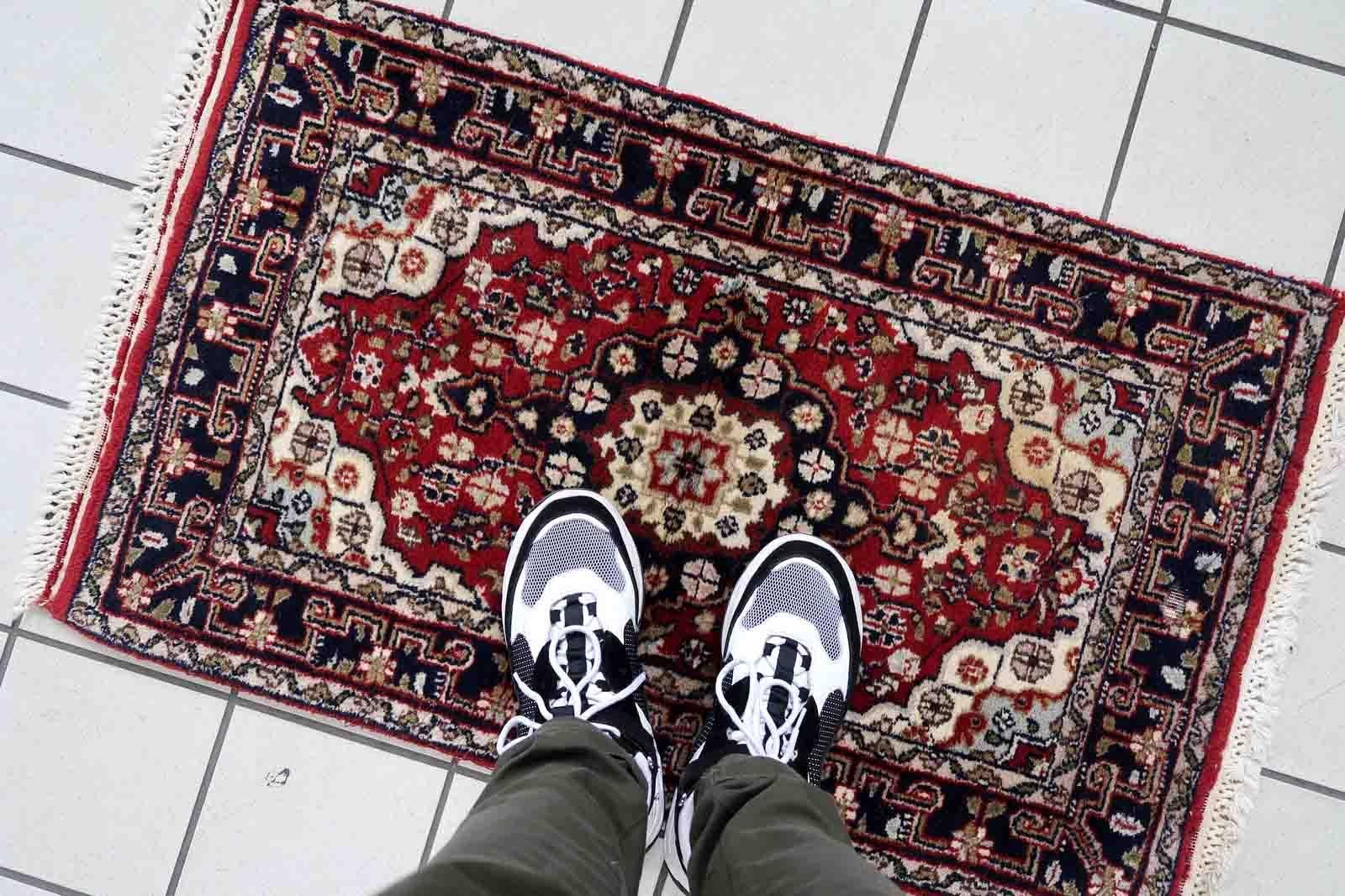 Annodato a mano Tappeto vintage fatto a mano in stile Hamadan, anni '70, 1C874 in vendita