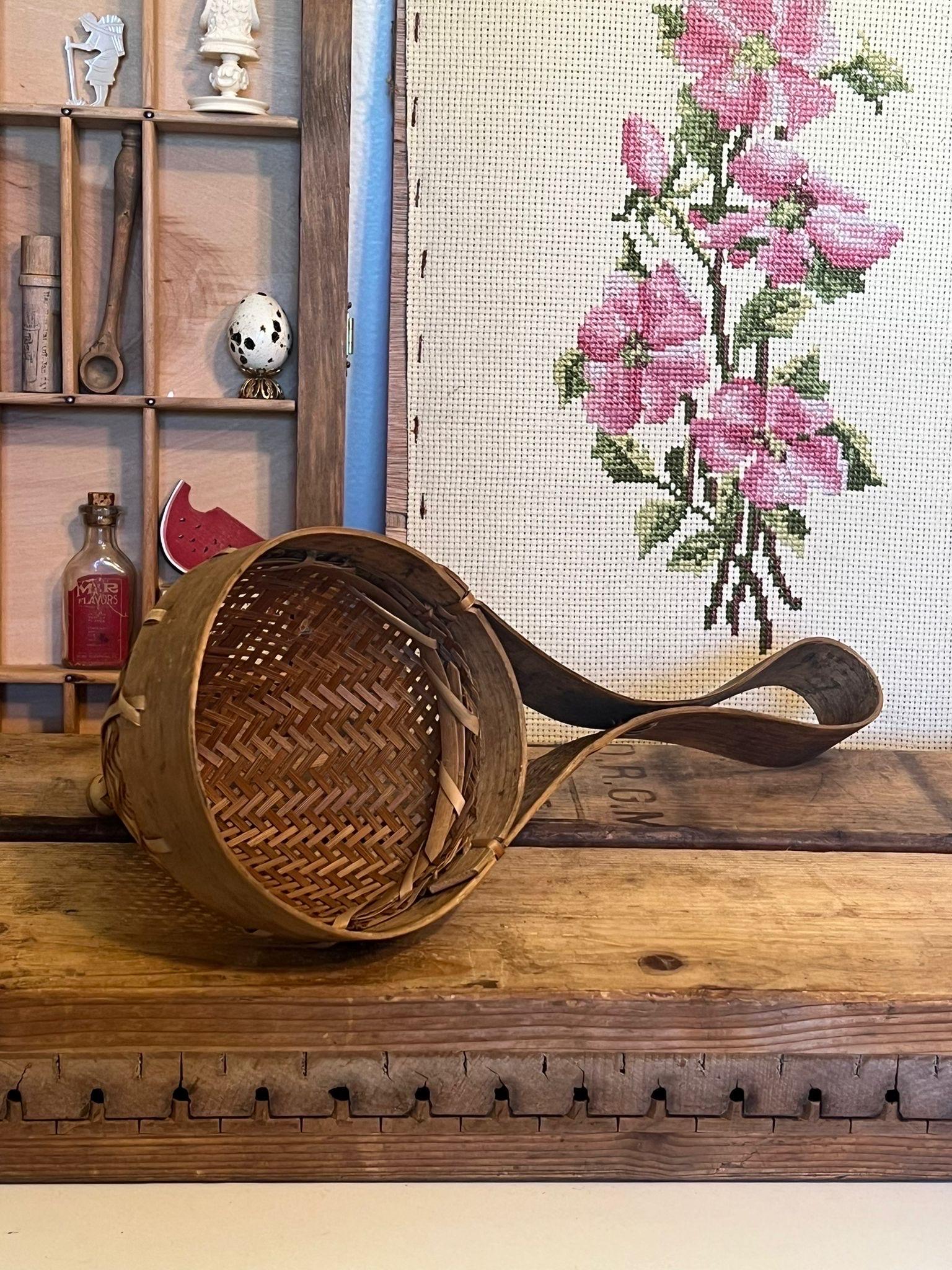 Osier Panier suspendu vintage fait à la main Décoration de la maison en vente