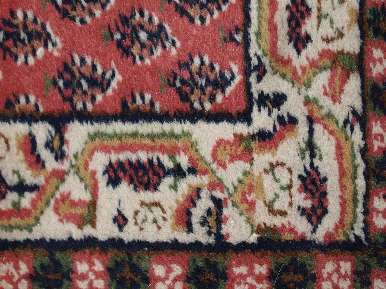 Hand-Knotted Handmade Vintage Indi-Seraband Rug, 1970s, 1C642 For Sale