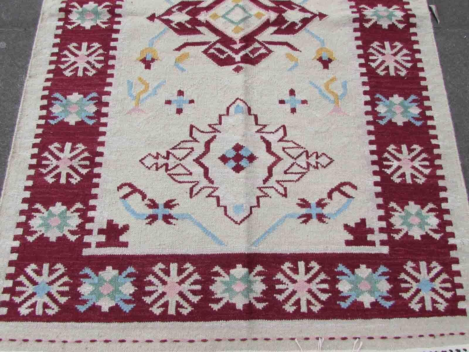 Handmade Vintage Indian Dhurri Kilim, 1970s, 1Q12 In Good Condition For Sale In Bordeaux, FR