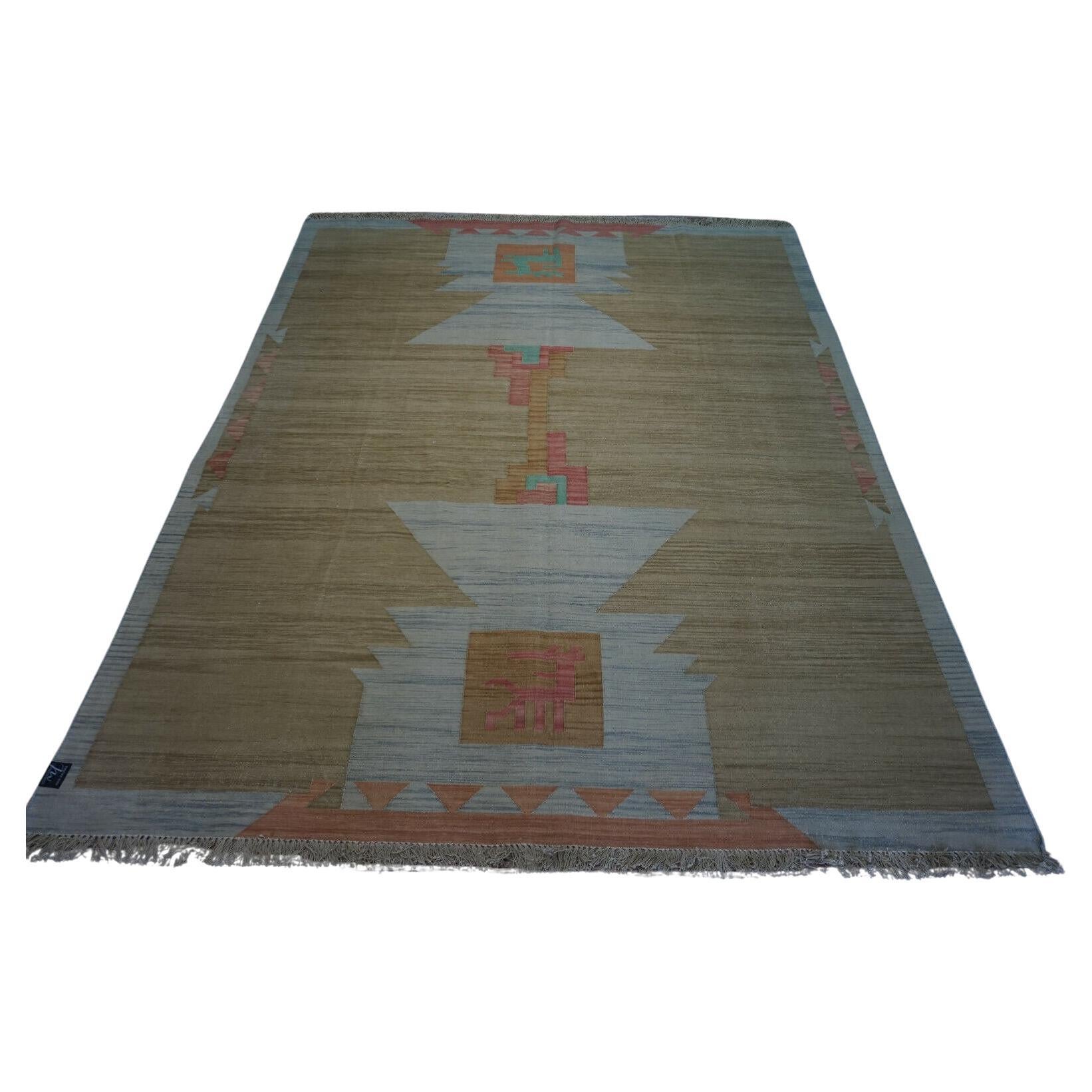 Handmade Vintage Indian Dhurrie Kilim Rug 6.5' x 8.2', 1970s - 1D45 For Sale