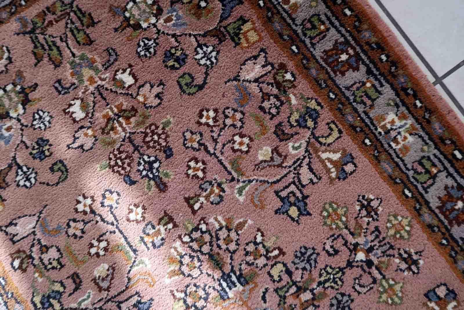 Handgefertigter indischer Seraband-Teppich, 1970er Jahre, 1C1050 im Angebot 3