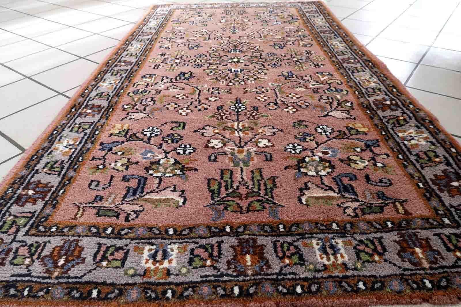 Hand-Knotted Handmade Vintage Indian Seraband Rug, 1970s, 1C1050 For Sale