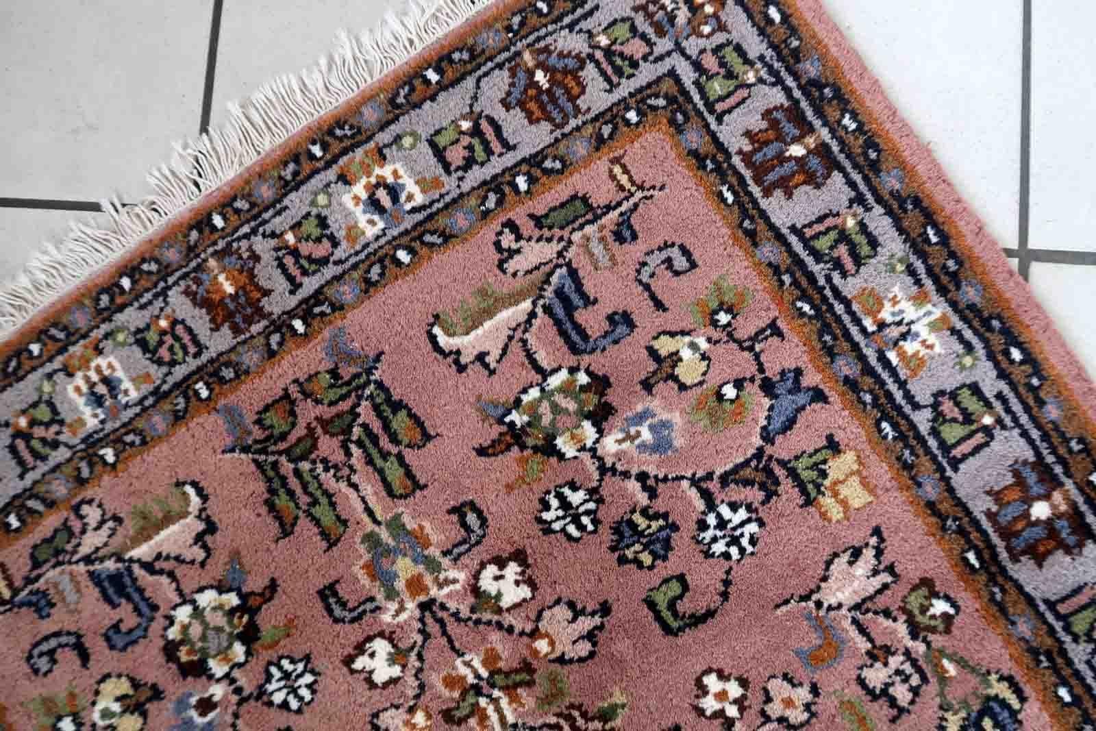 Handgefertigter indischer Seraband-Teppich, 1970er Jahre, 1C1050 im Zustand „Gut“ im Angebot in Bordeaux, FR