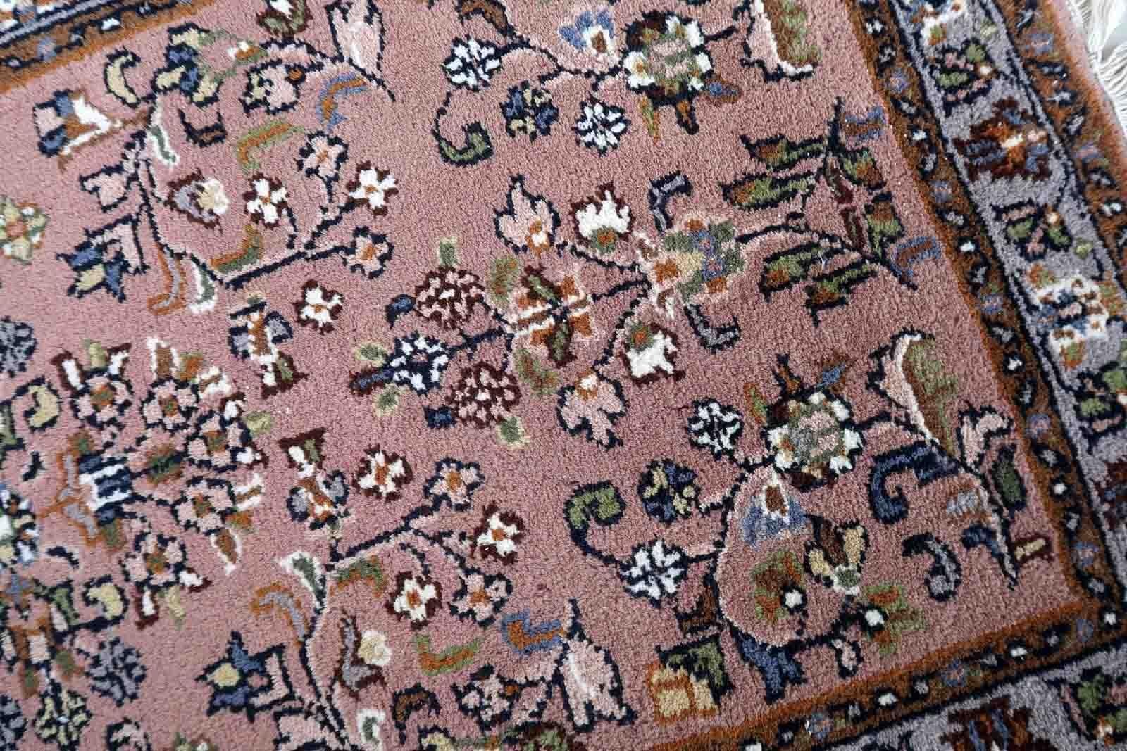 Handgefertigter indischer Seraband-Teppich, 1970er Jahre, 1C1050 im Angebot 2