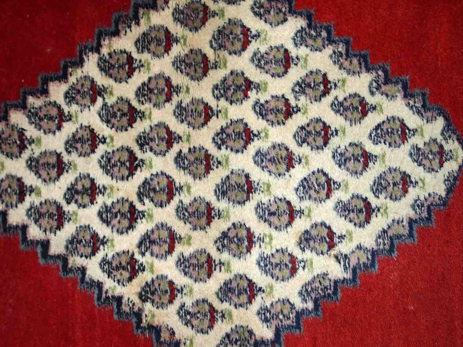 Annodato a mano Tappeto Seraband indiano vintage fatto a mano, anni '70, 1C757 in vendita