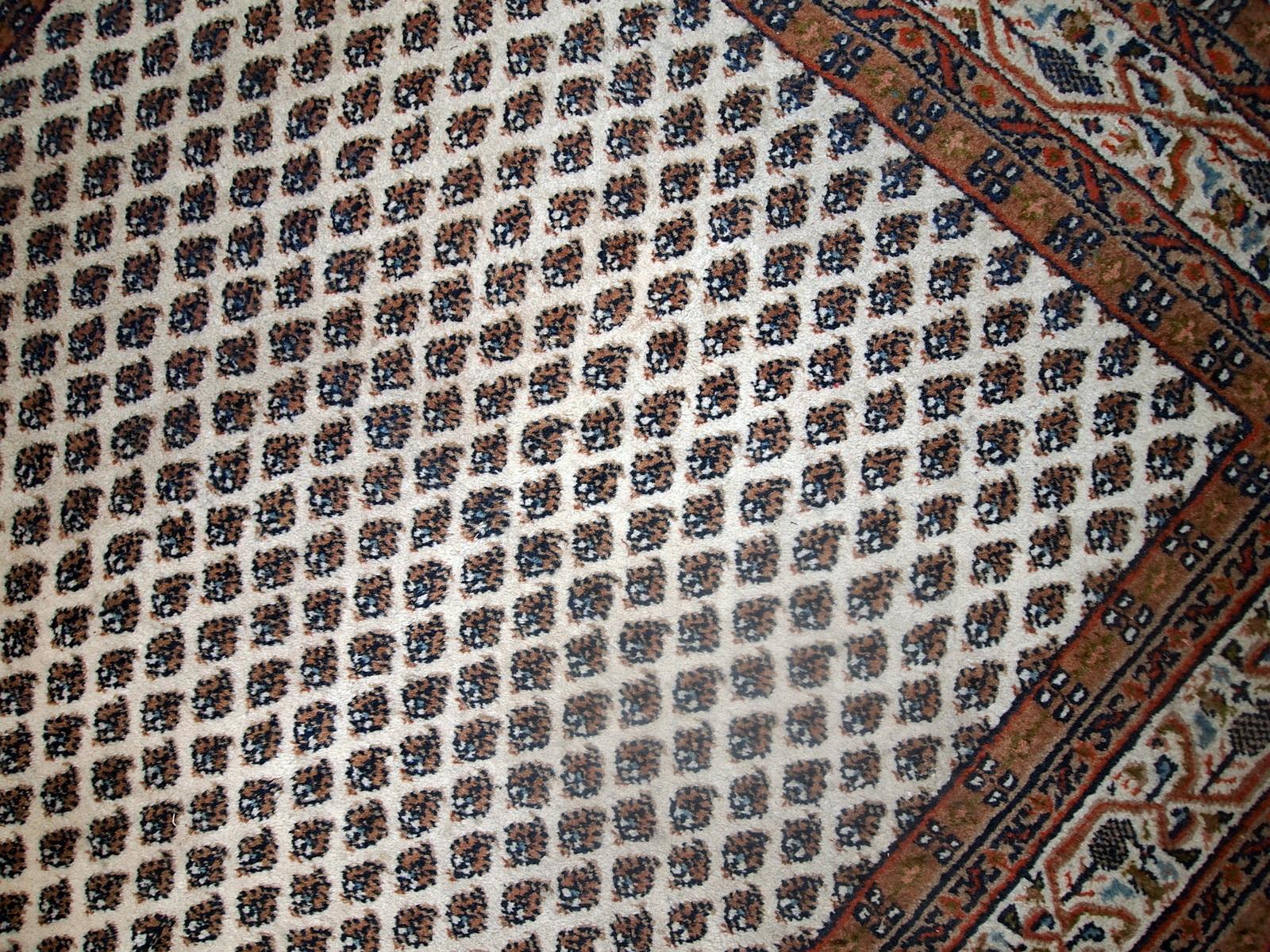 Hand-Knotted Handmade Vintage Indian Seraband Rug, 1980s, 1C623 For Sale