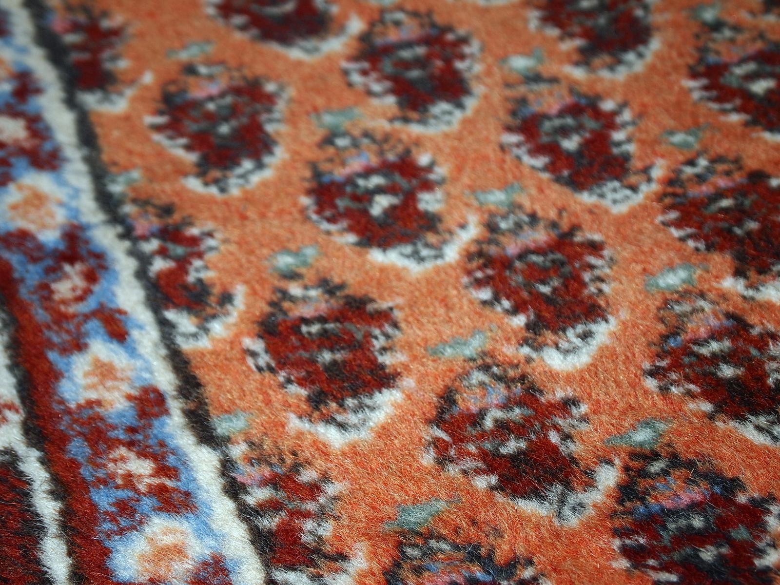 Handmade vintage Indo-Seraband rug, 1980s - 1C742 For Sale 3