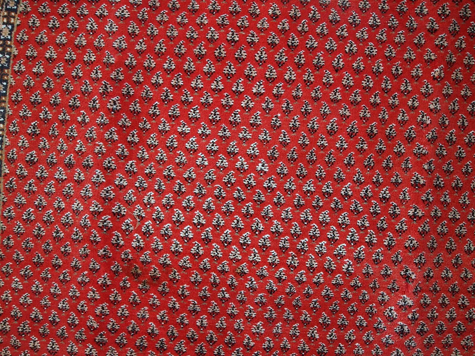 XX secolo Tappeto indo-serbo vintage fatto a mano, anni '80, 1C576 in vendita