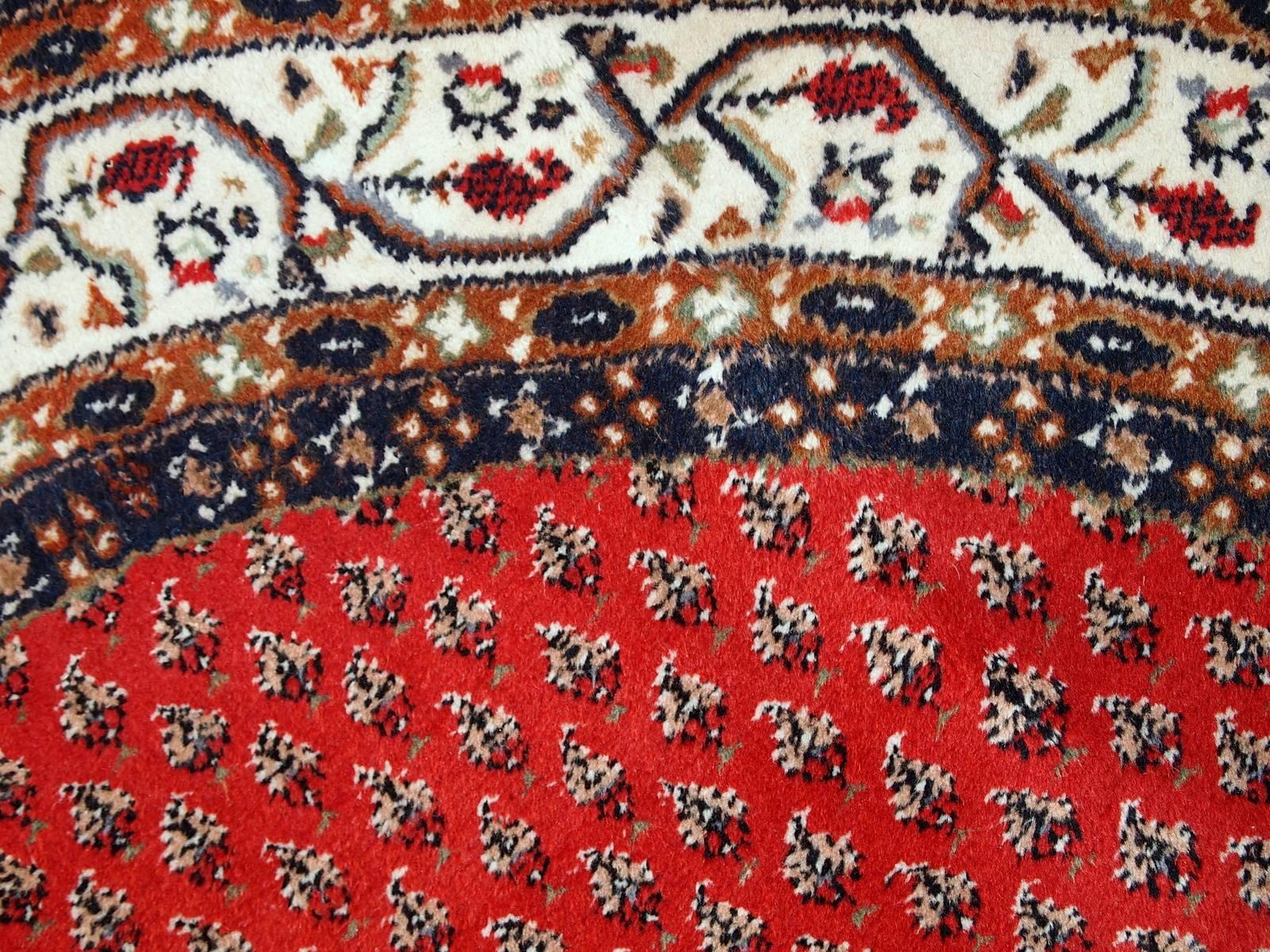 Tappeto indo-serbo vintage fatto a mano, anni '80, 1C576 in vendita 1