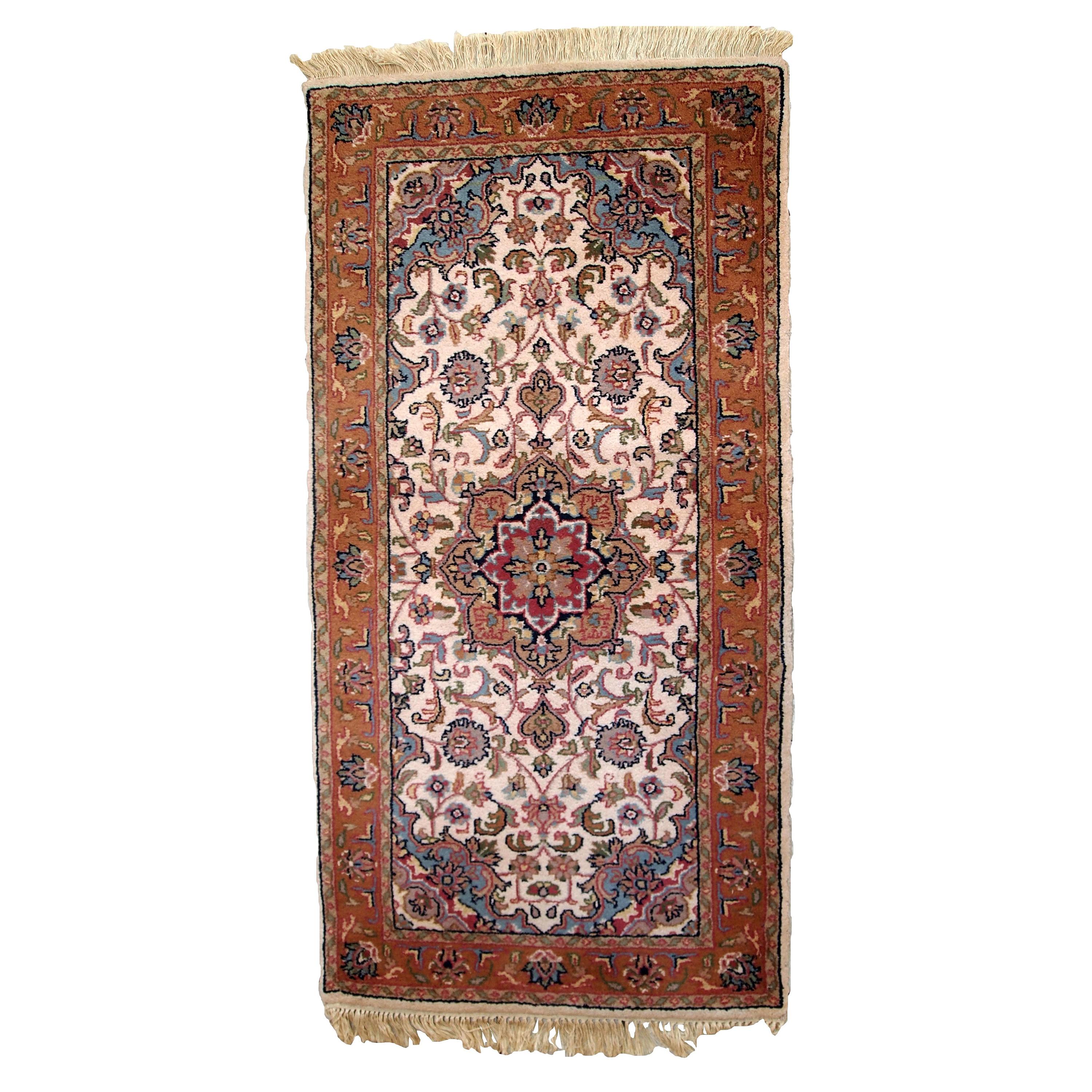 Handmade Vintage Indo-Tabriz Rug, 1970s, 1C727 For Sale