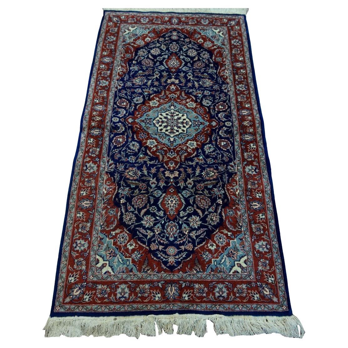 Tappeto vintage in stile Isfahan fatto a mano, anni '70, 1d21