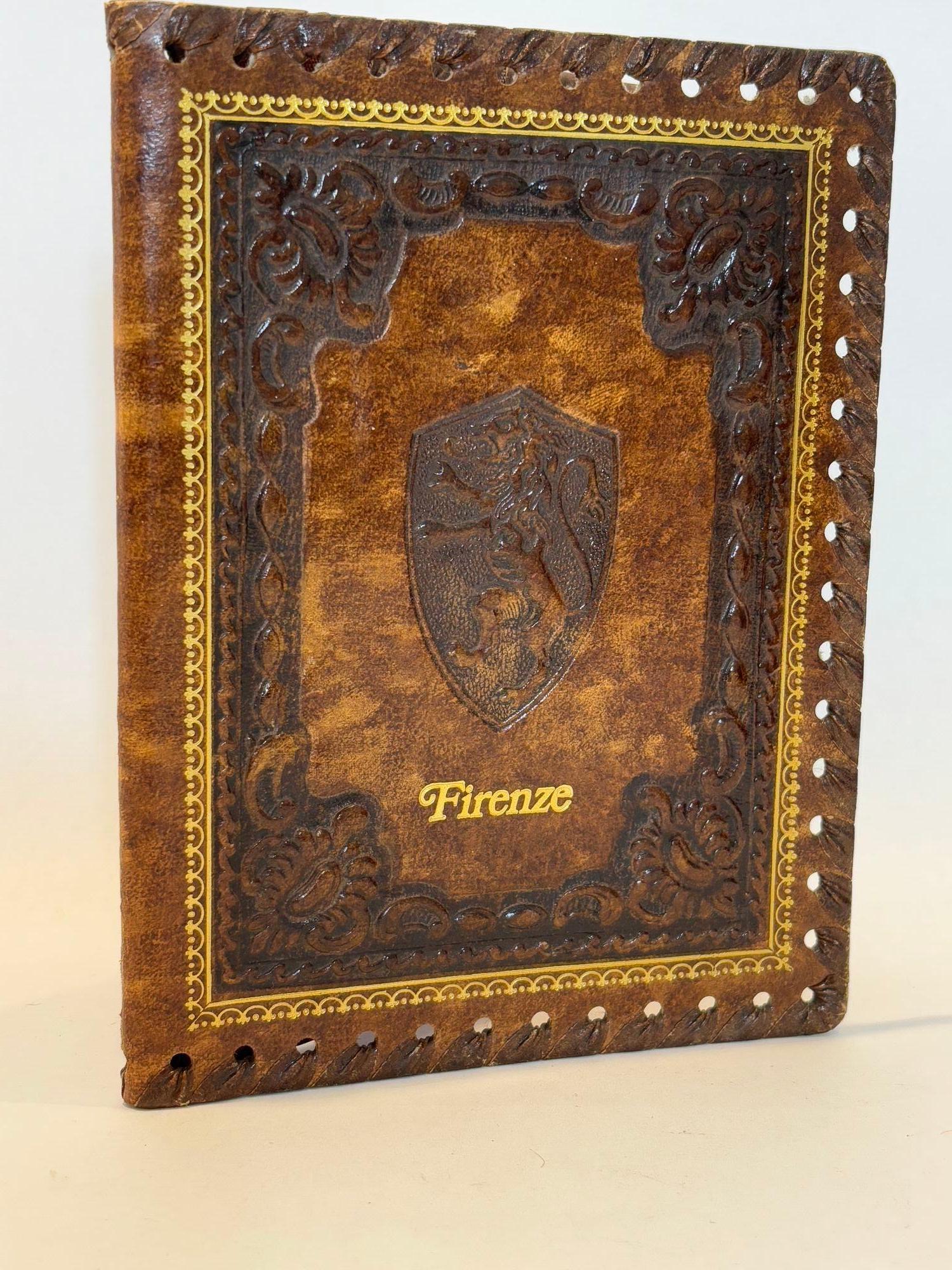 Cuaderno de cuero marrón repujado Firenze Vintage italiano hecho a mano 1960 en venta 3