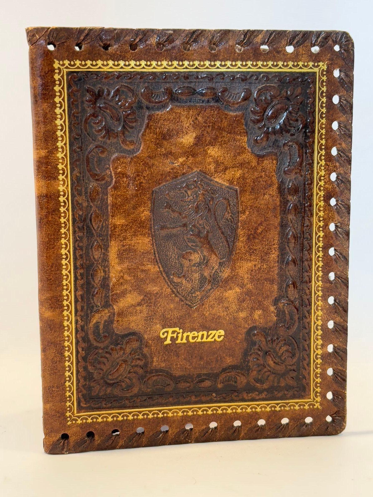 Cuaderno de cuero marrón repujado Firenze Vintage italiano hecho a mano 1960 en venta 4