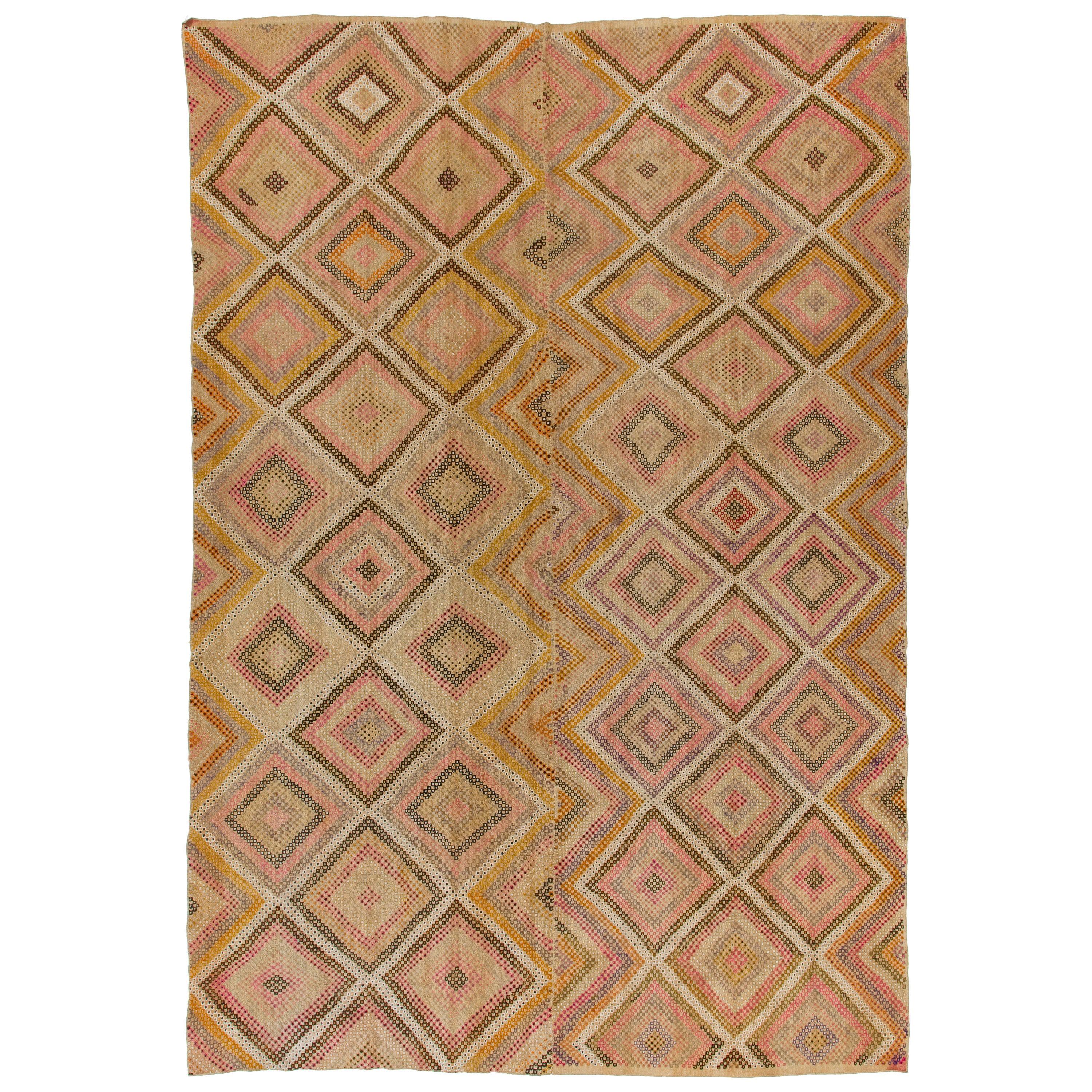 8x12 Ft Vintage Diamond Design Kilim. Soft Colors. One of a kind Wool Floor Rug