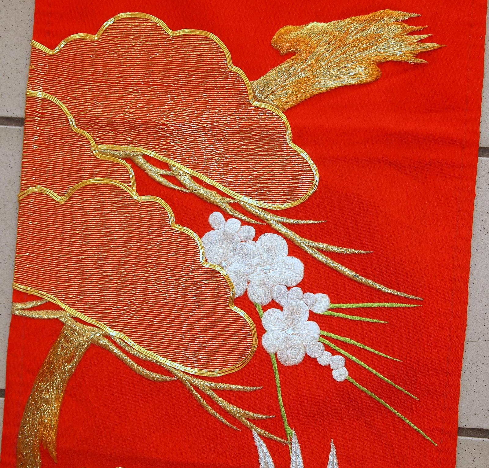 Handmade Vintage Japanese Silk Wall Embroidery, 1980s, 1C670 In Good Condition For Sale In Bordeaux, FR