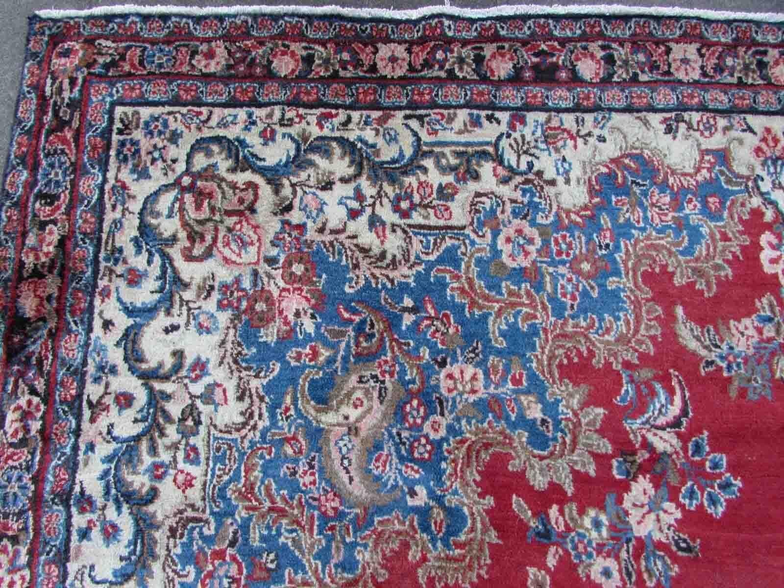 Handgefertigter Vintage-Teppich im Kerman-Stil, 1970er Jahre, 1Q14 im Zustand „Relativ gut“ im Angebot in Bordeaux, FR