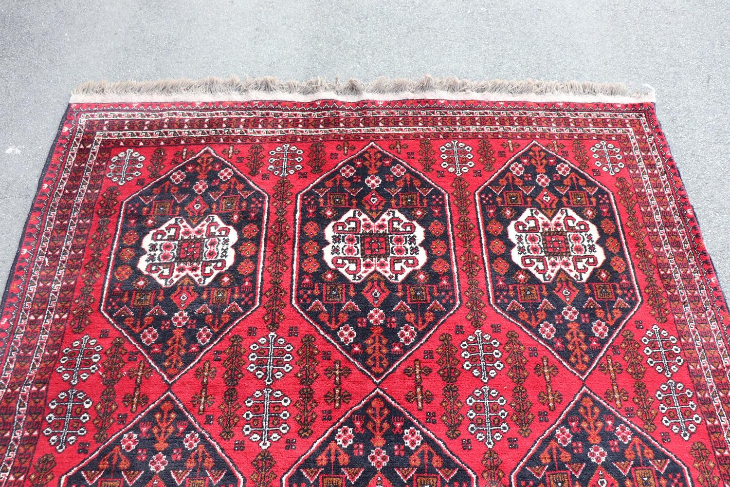 Late 20th Century Handmade Vintage Large Persian Shiraz Rug, 1980s For Sale