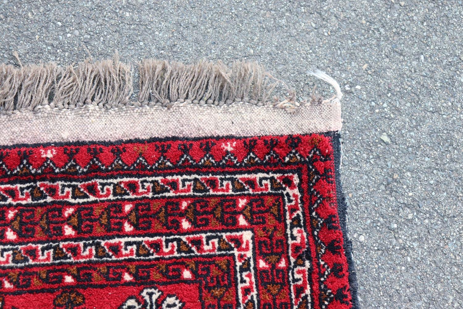 Handgefertigter großer persischer Shiraz-Teppich, 1980er Jahre (Ende des 20. Jahrhunderts) im Angebot