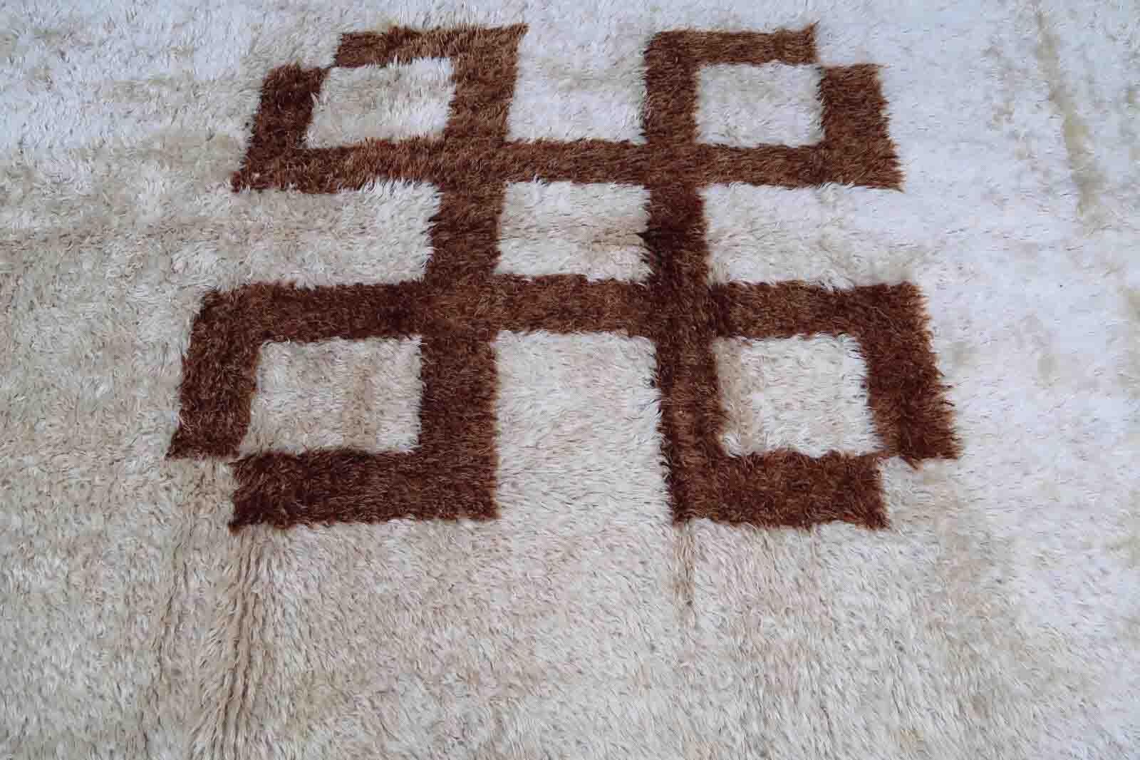 Handmade Vintage Madagascar Angora Rug, 1970s, 1P98 In Good Condition For Sale In Bordeaux, FR