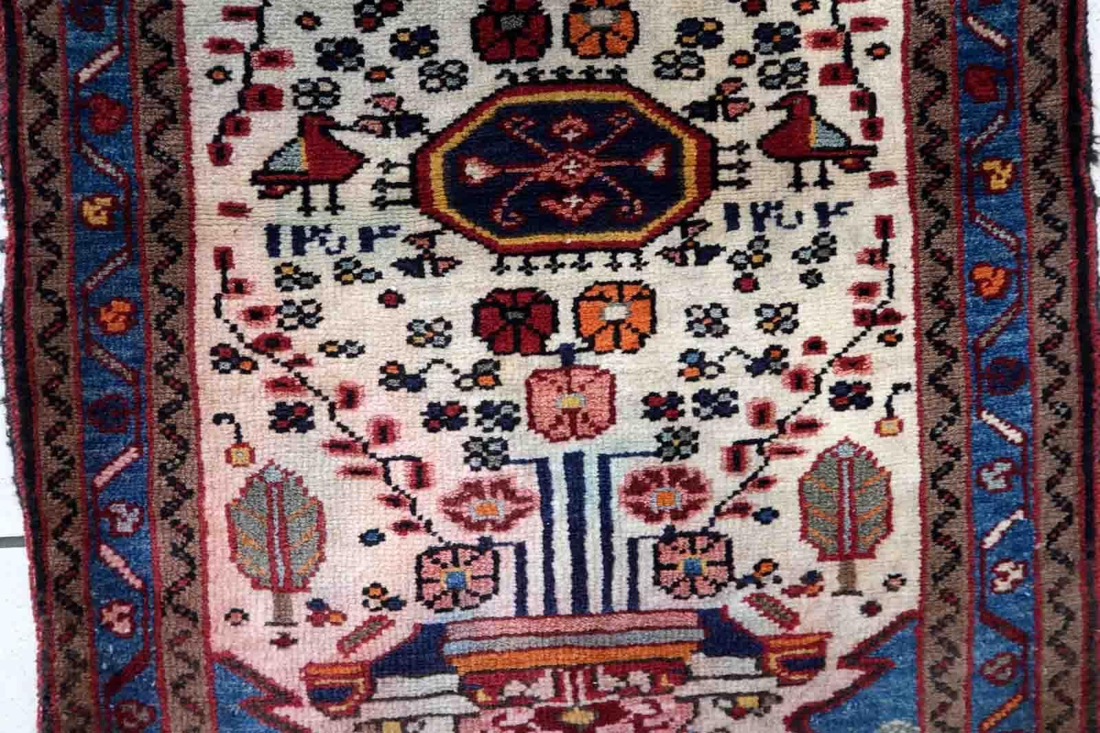 Handmade Vintage Mahal Style Rug, 1970s, 1C1013 In Fair Condition For Sale In Bordeaux, FR