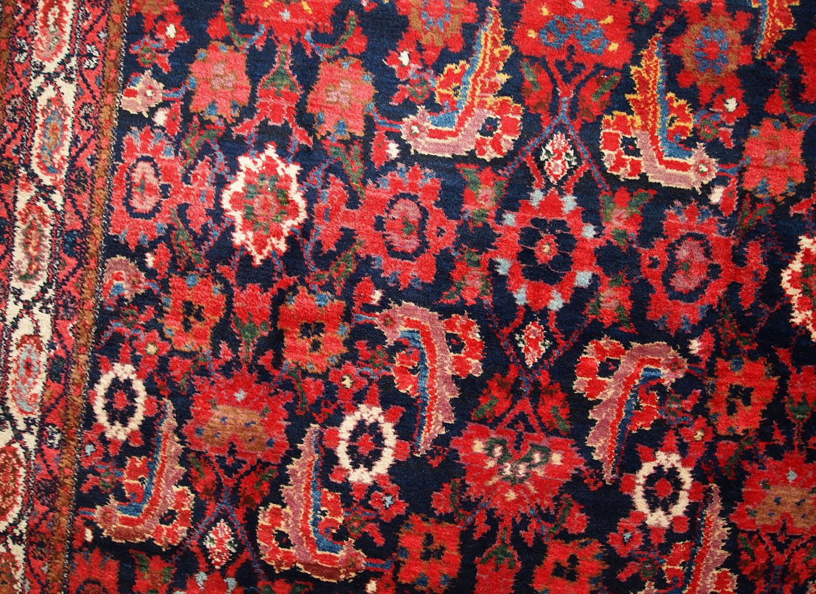 Handmade Vintage Malayer Style Runner, 1920s, 1C323 For Sale 6