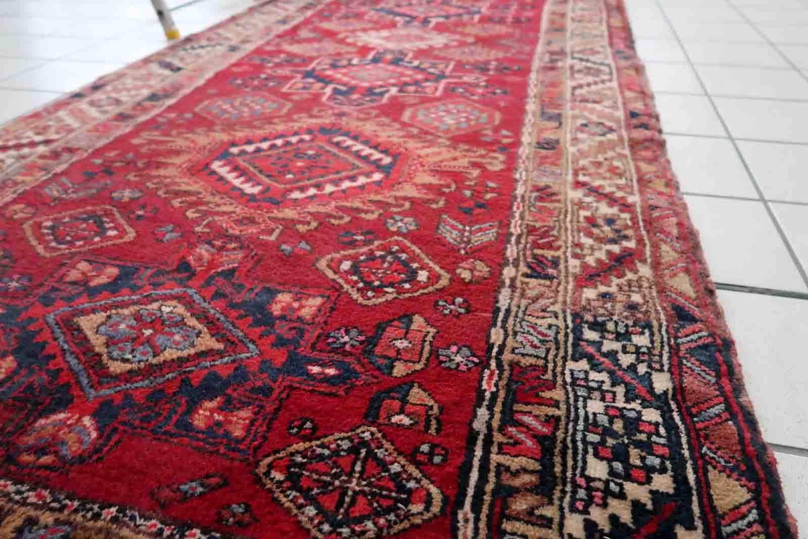 Indian Handmade Vintage Malayer Style Runner, 1930s, 1C860 For Sale