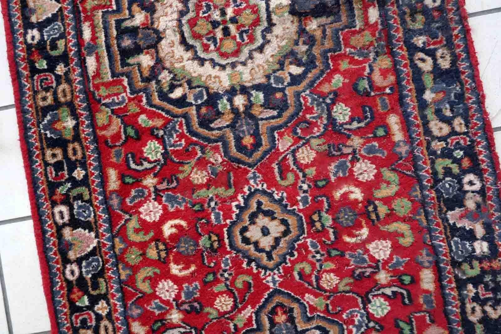Indian Handmade Vintage Malayer Style Runner, 1950s, 1c899 For Sale