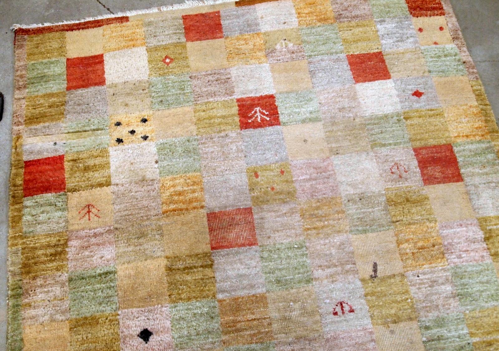 Handmade Vintage Modern Chinese Rug, 1980s, 1B719 In Fair Condition For Sale In Bordeaux, FR