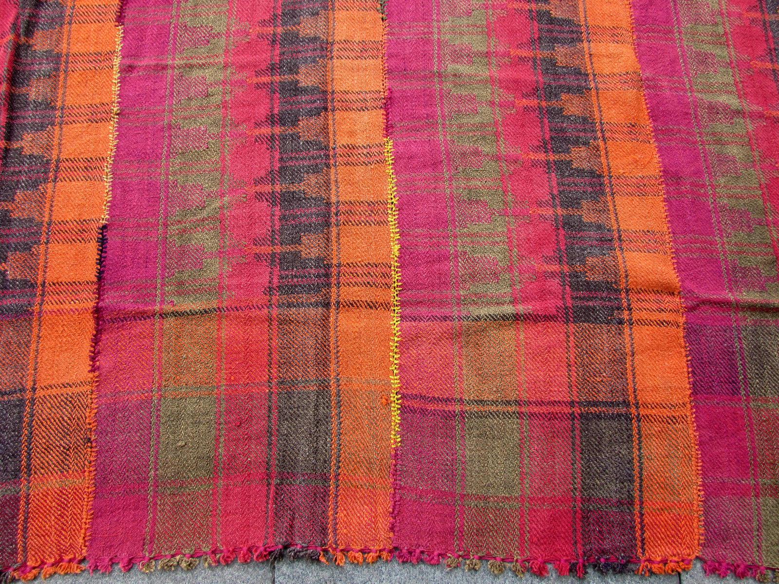 Handmade Vintage Mojj Style Kilim, 1960s, 1Q0307 In Good Condition In Bordeaux, FR